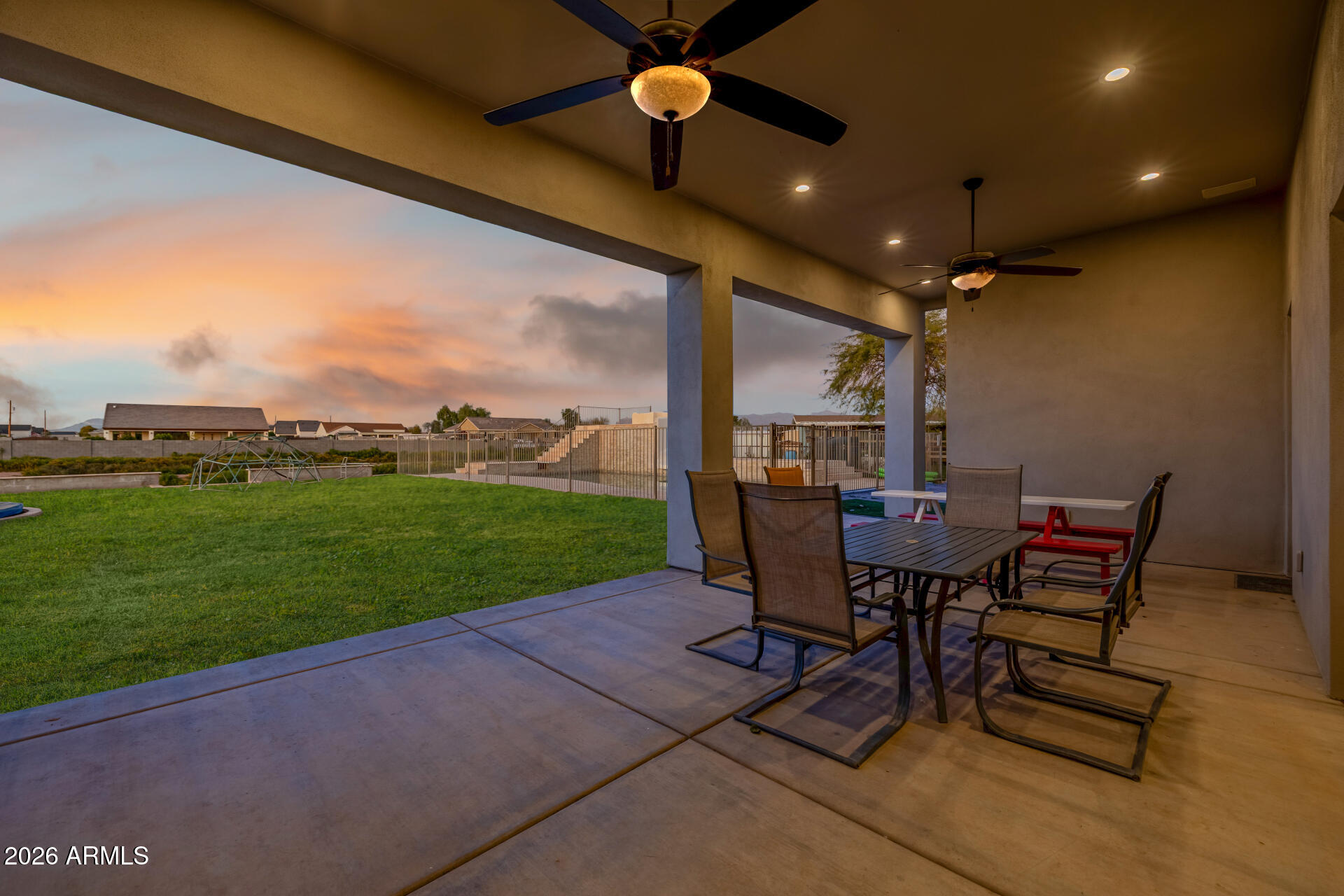 RANCHO APACHE - Residential