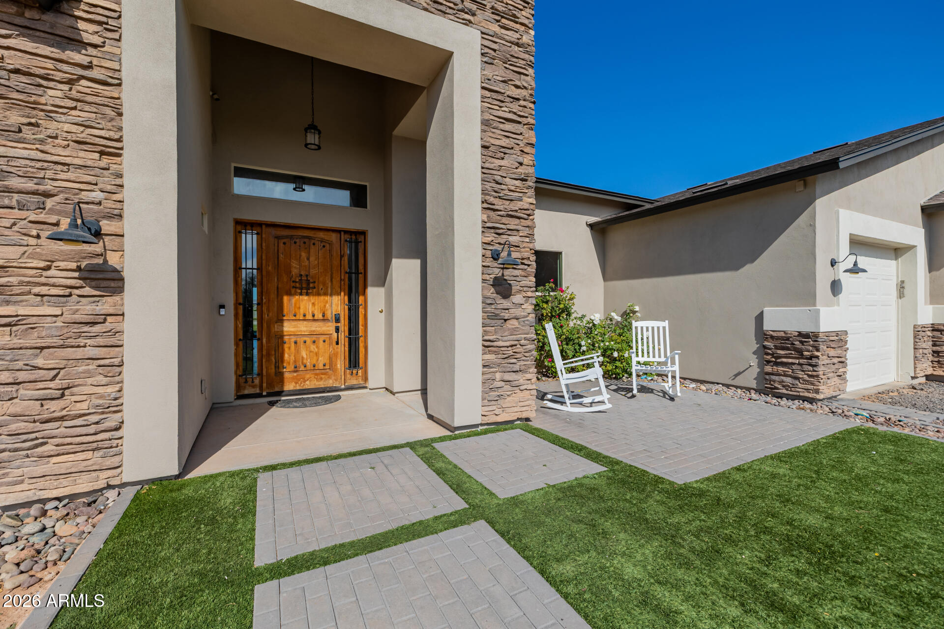 RANCHO APACHE - Residential