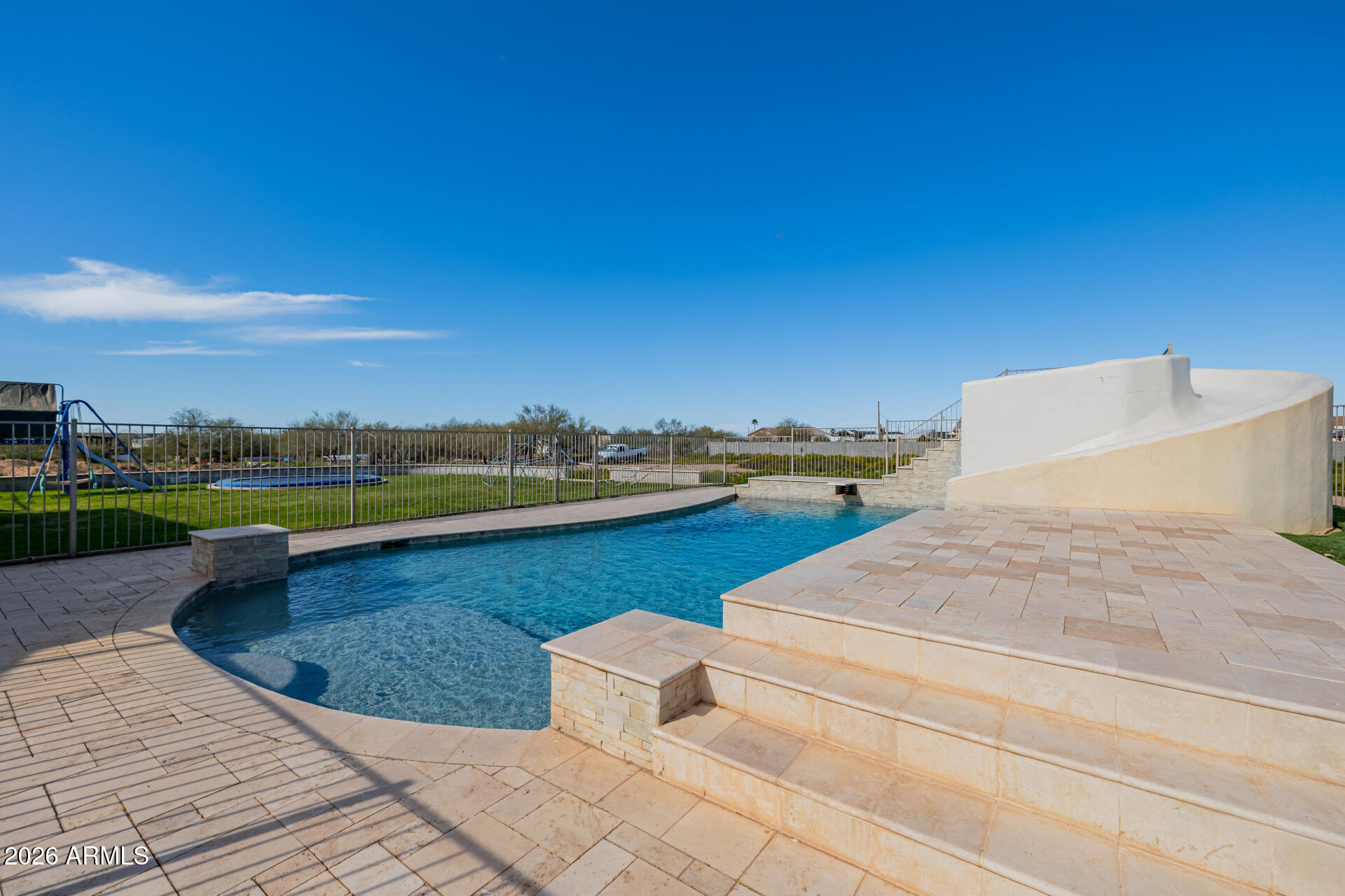 RANCHO APACHE - Residential