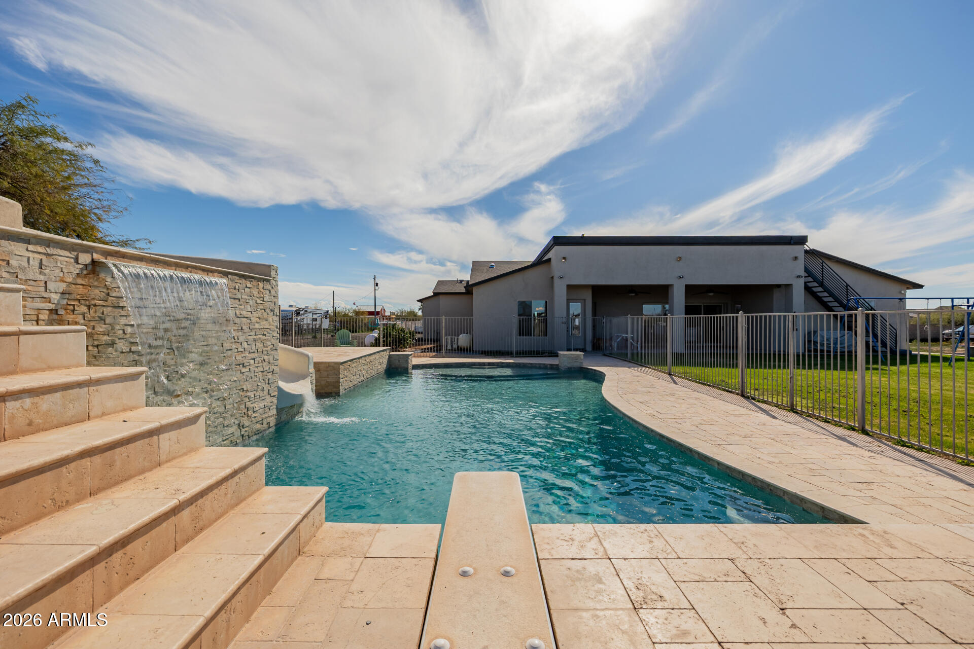 RANCHO APACHE - Residential