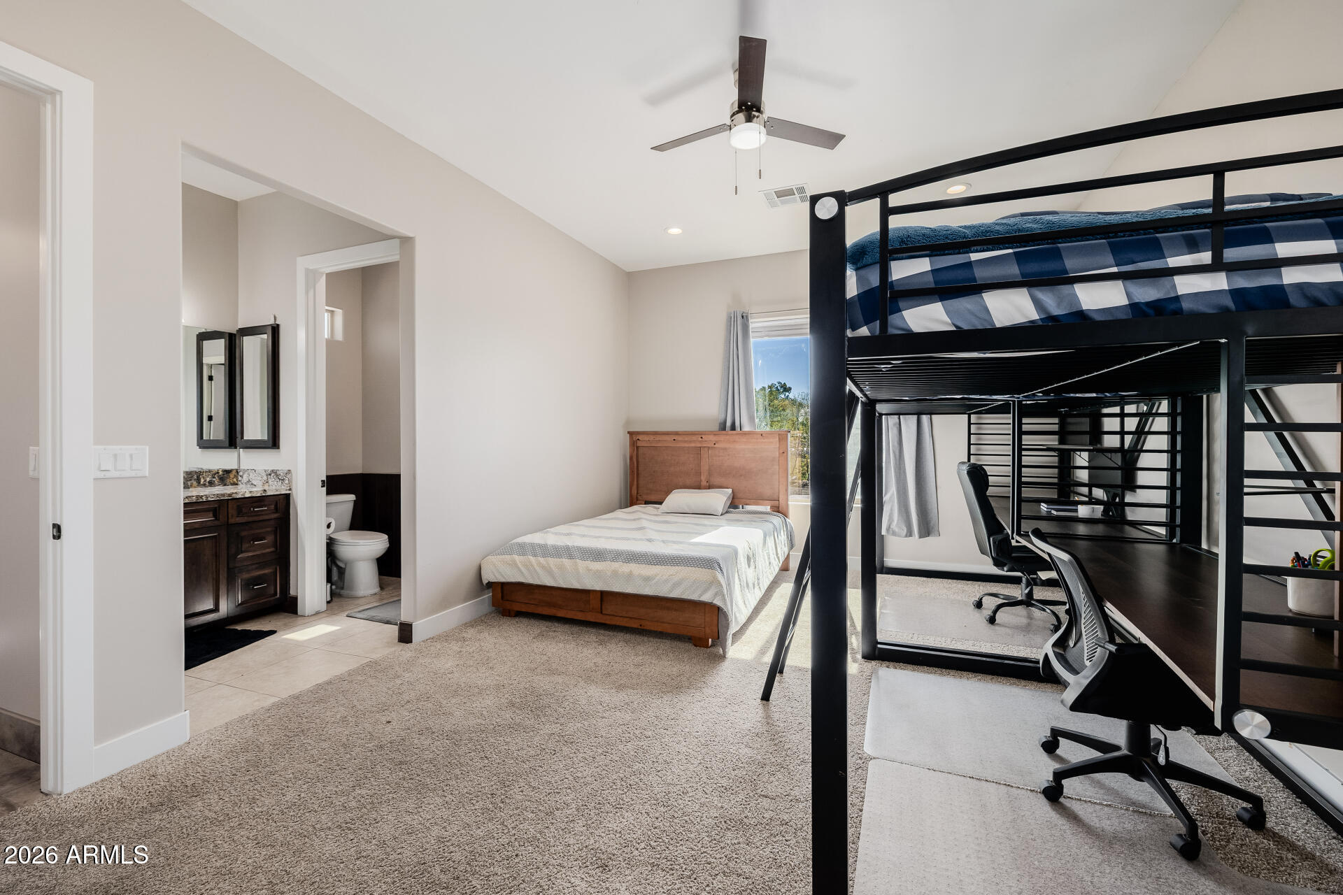 RANCHO APACHE - Residential