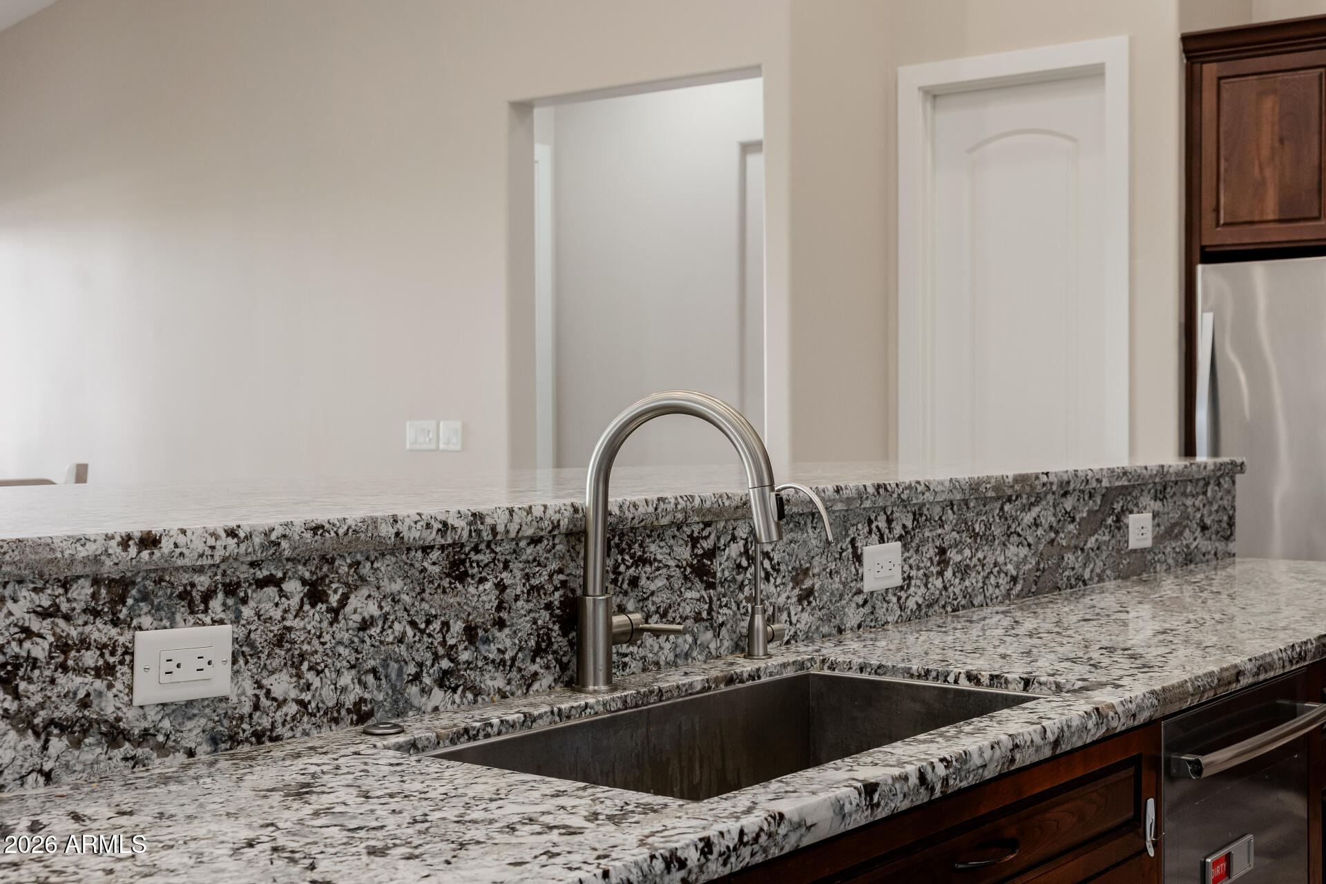 RANCHO APACHE - Residential