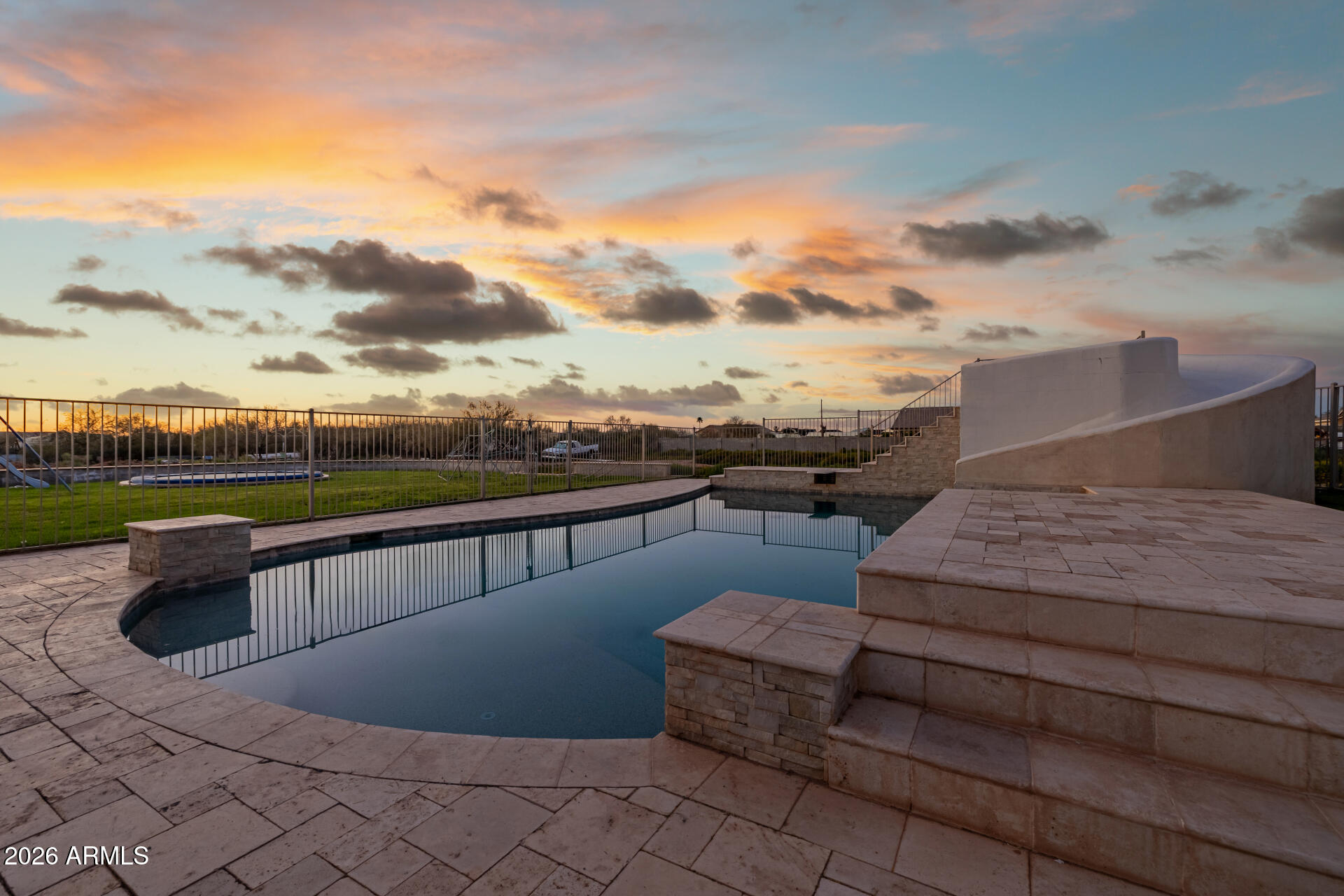 RANCHO APACHE - Residential