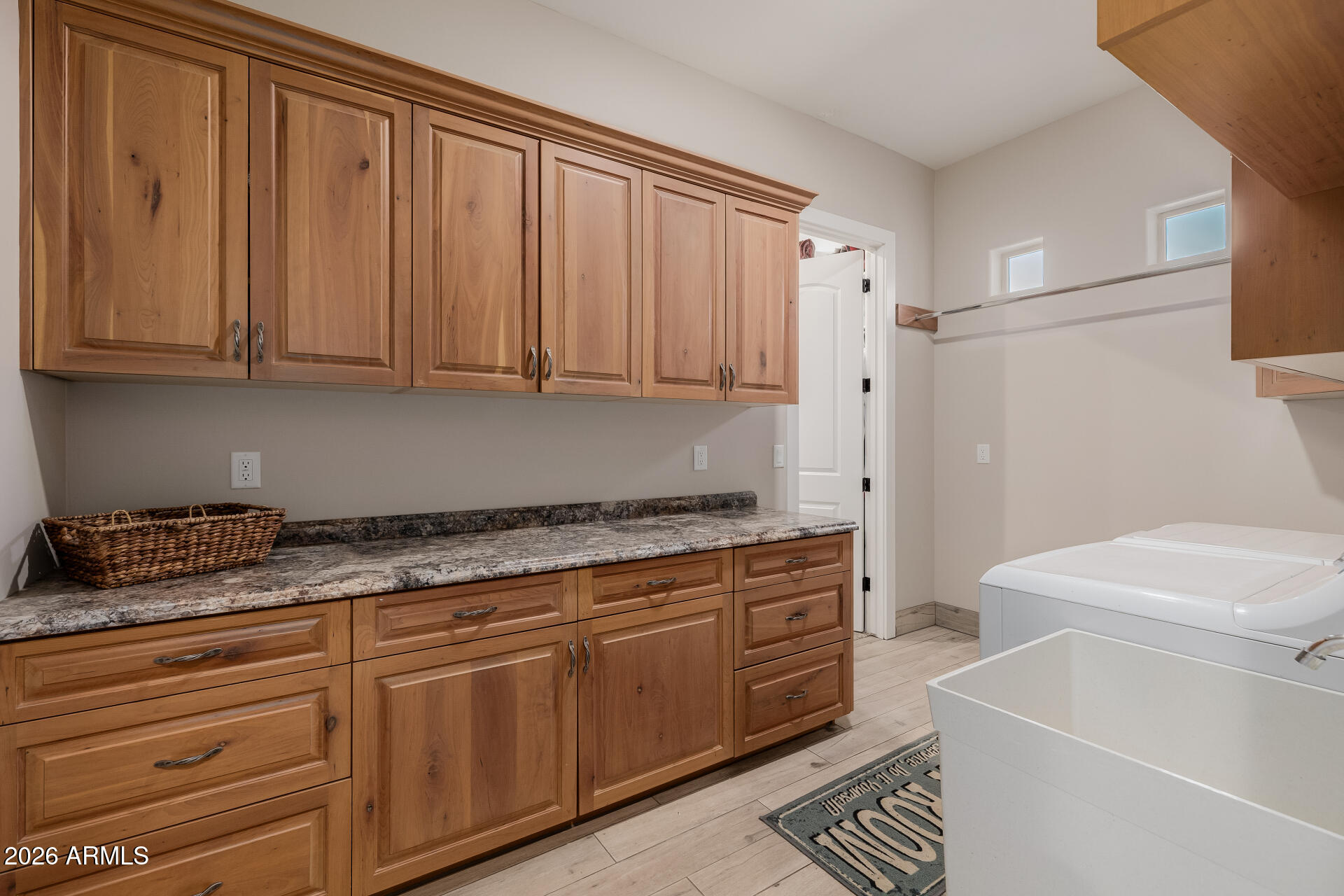 RANCHO APACHE - Residential