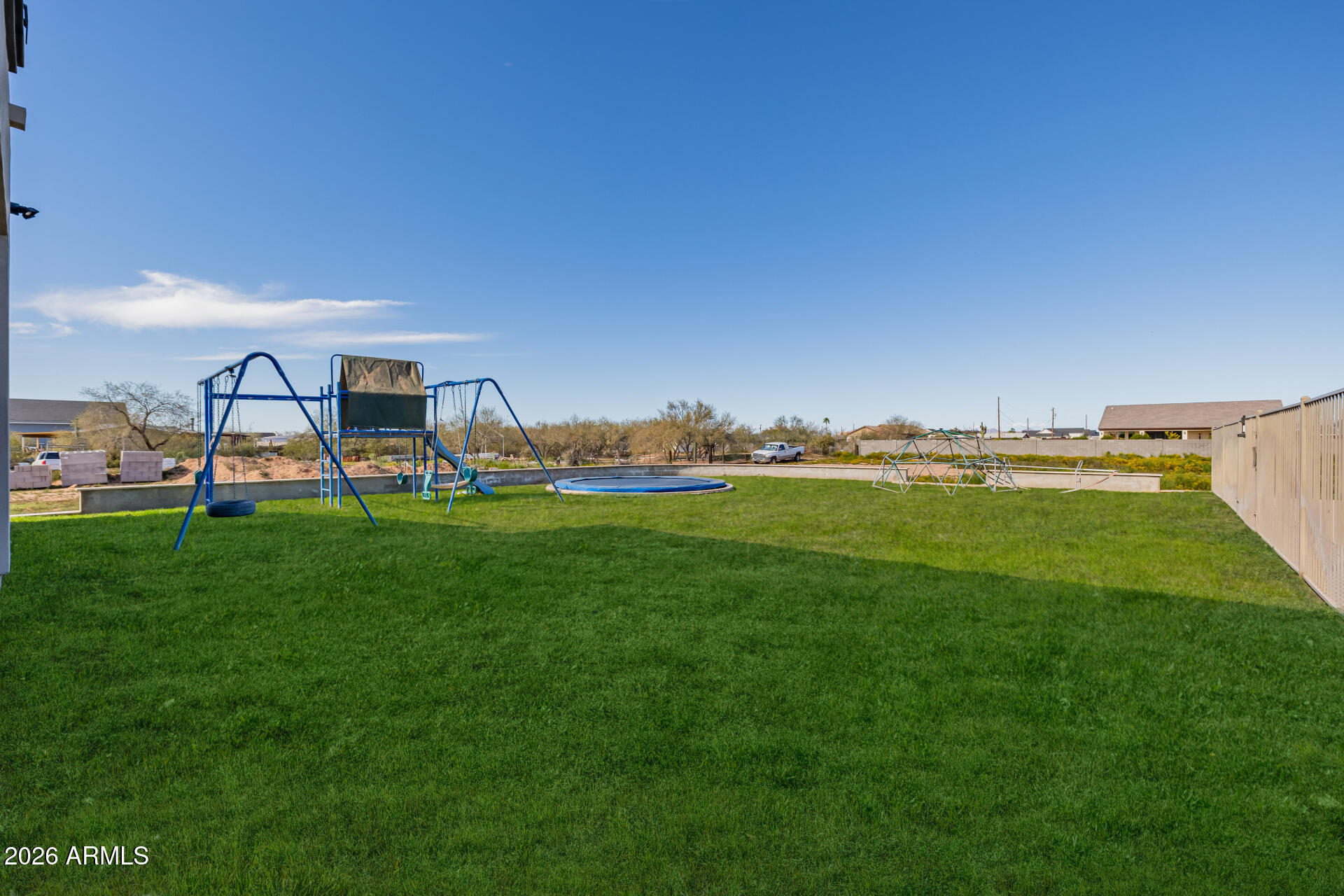 RANCHO APACHE - Residential
