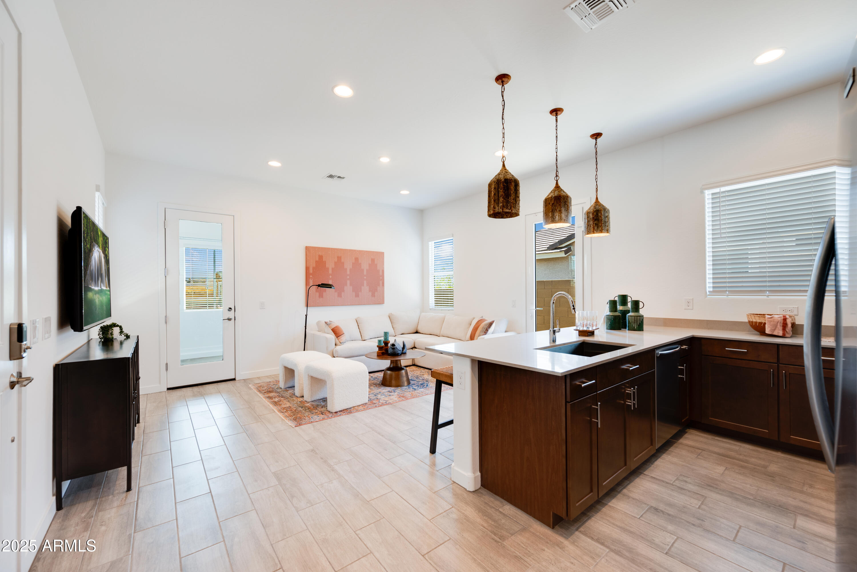 ALORAVITA SIGNATURE - Residential