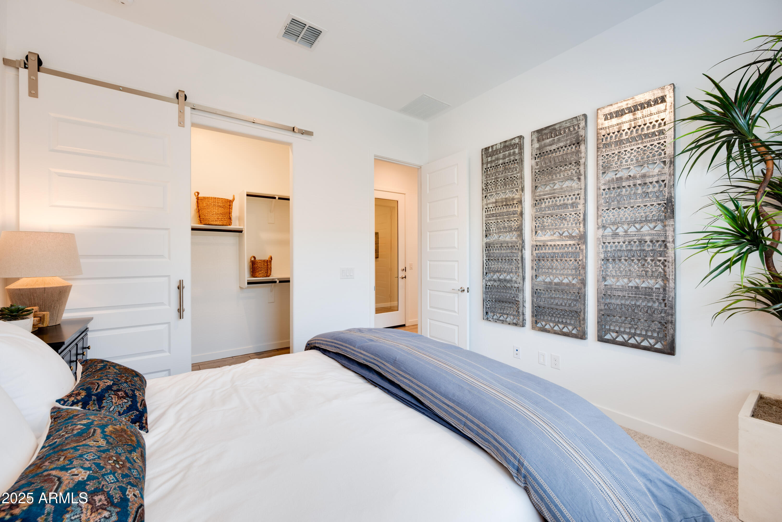 ALORAVITA SIGNATURE - Residential