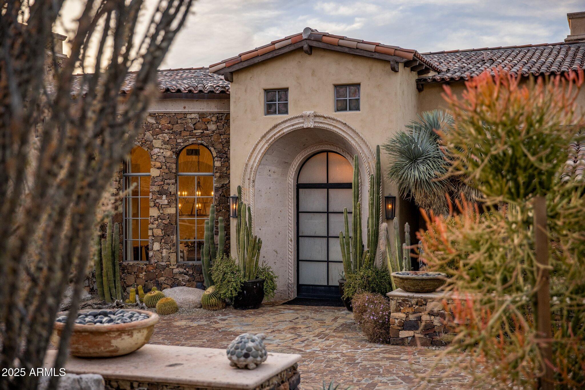 ESTANCIA - Residential