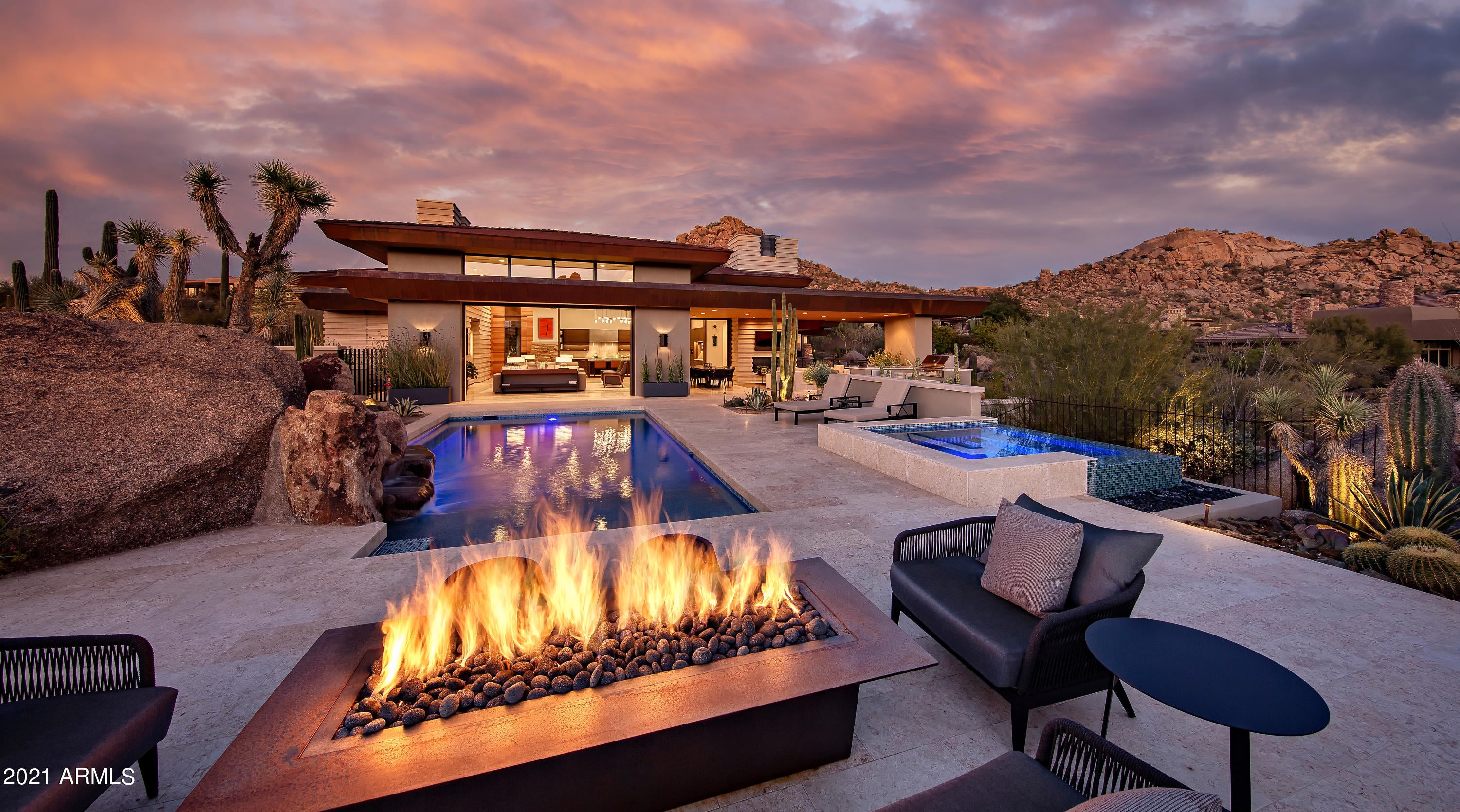 ESTANCIA - Residential