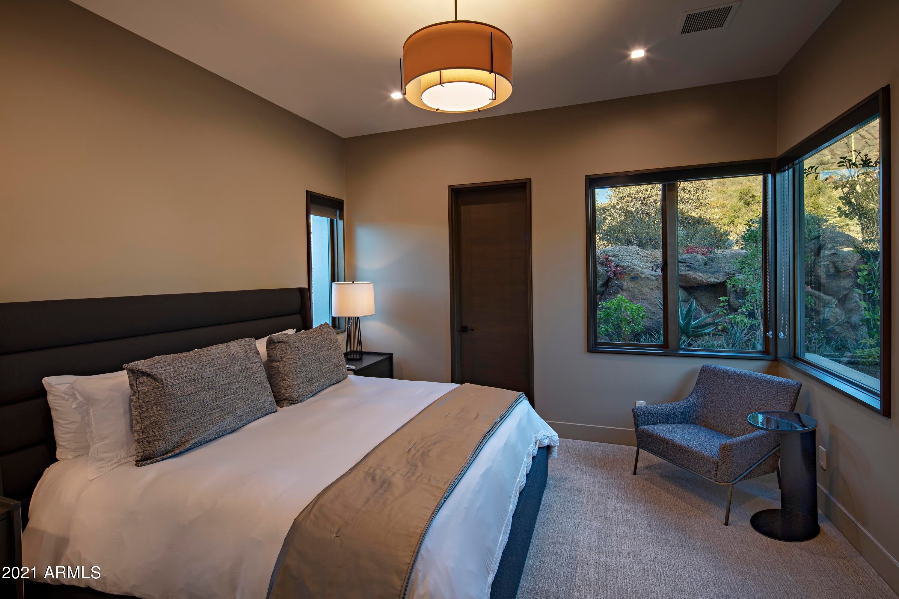 ESTANCIA - Residential