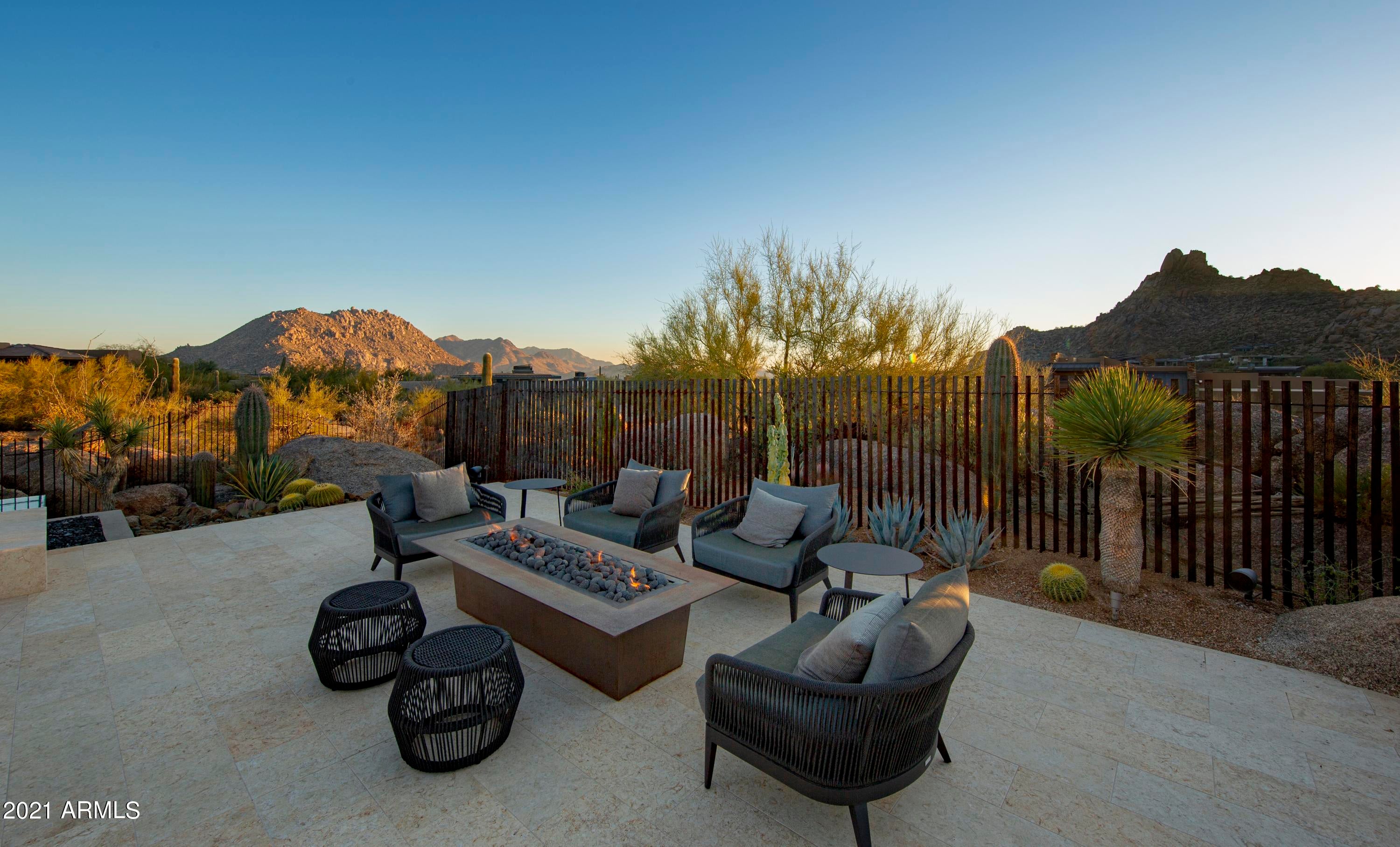 ESTANCIA - Residential