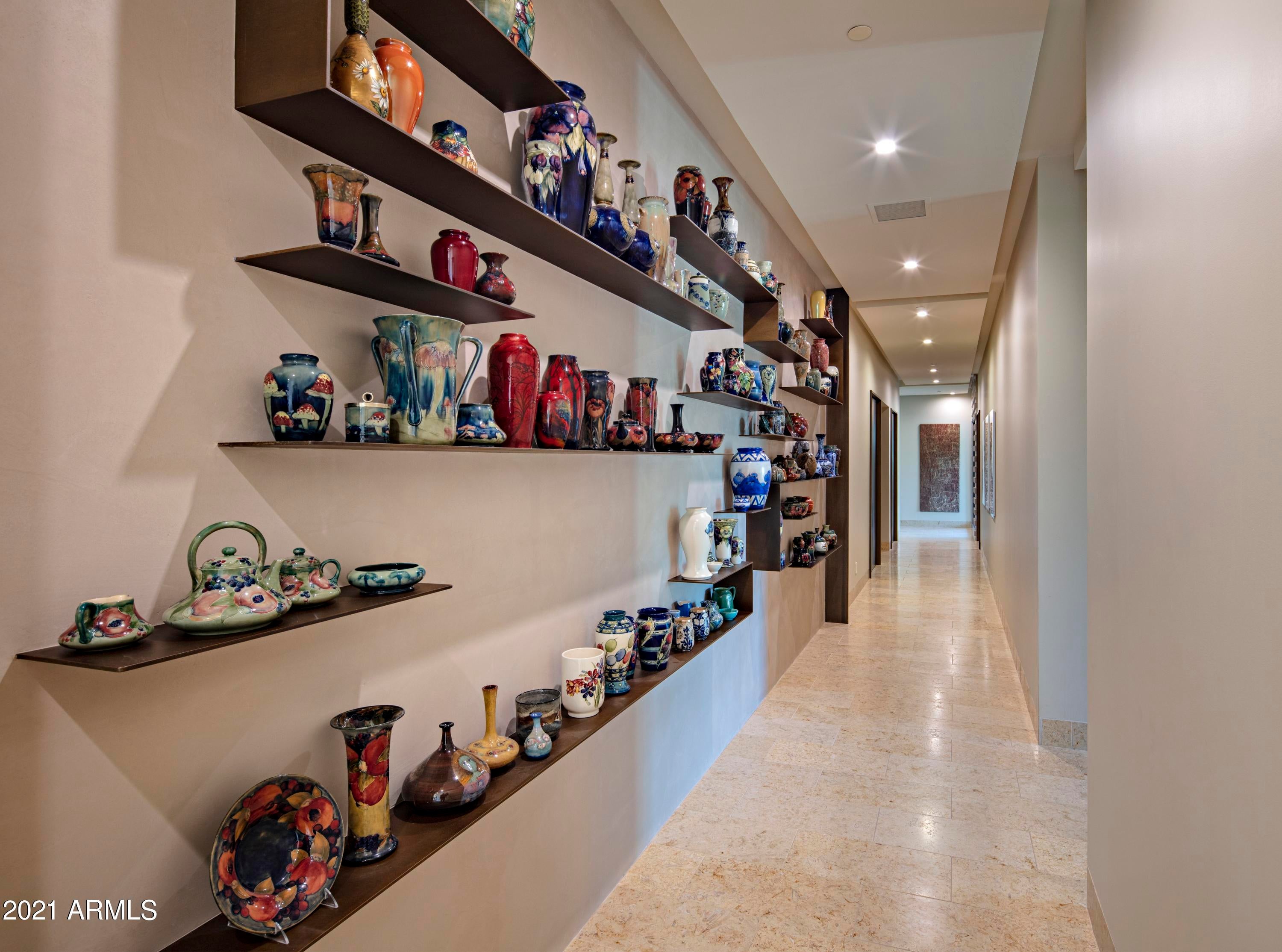 ESTANCIA - Residential