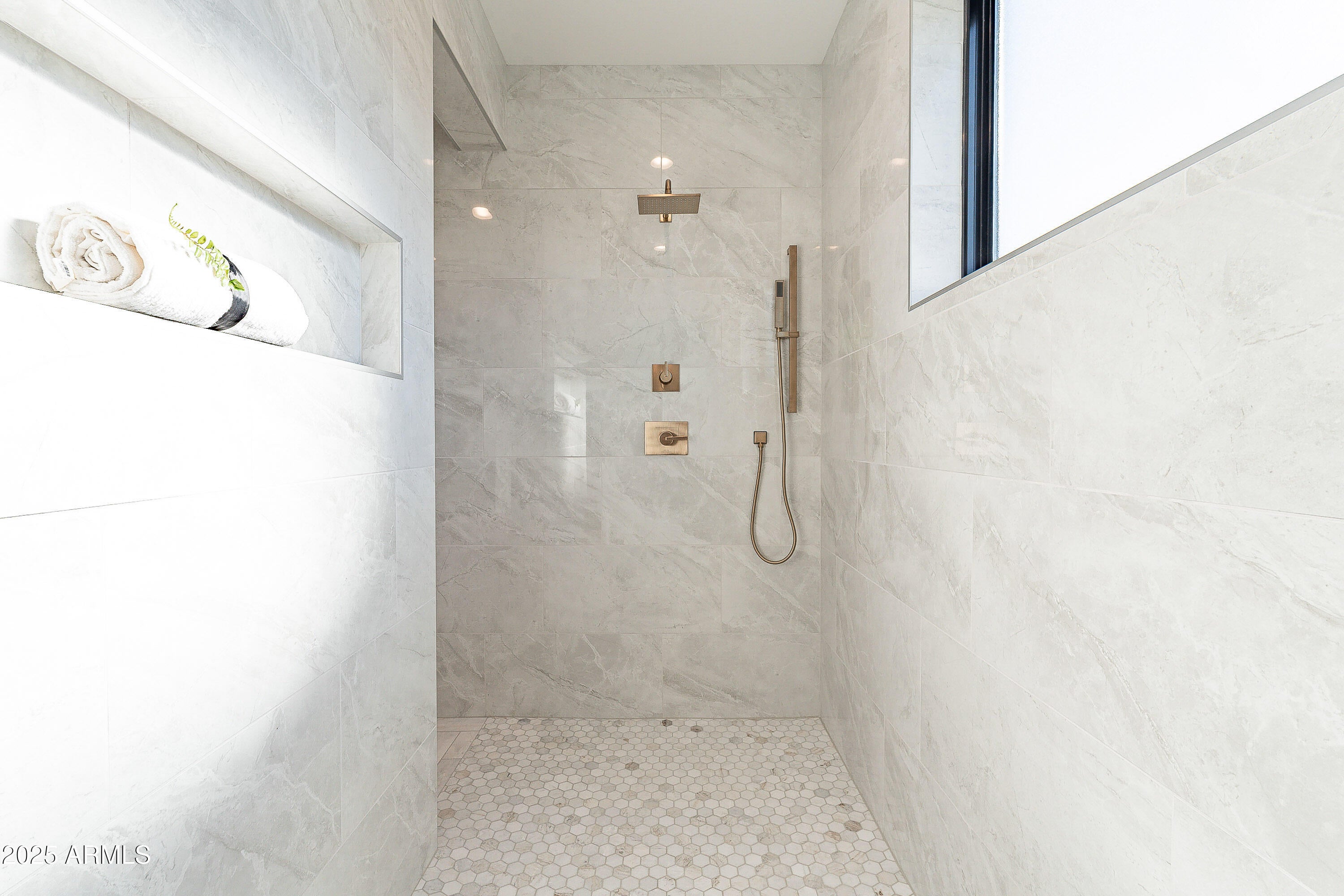 PALMAIRE ESTATES - Residential