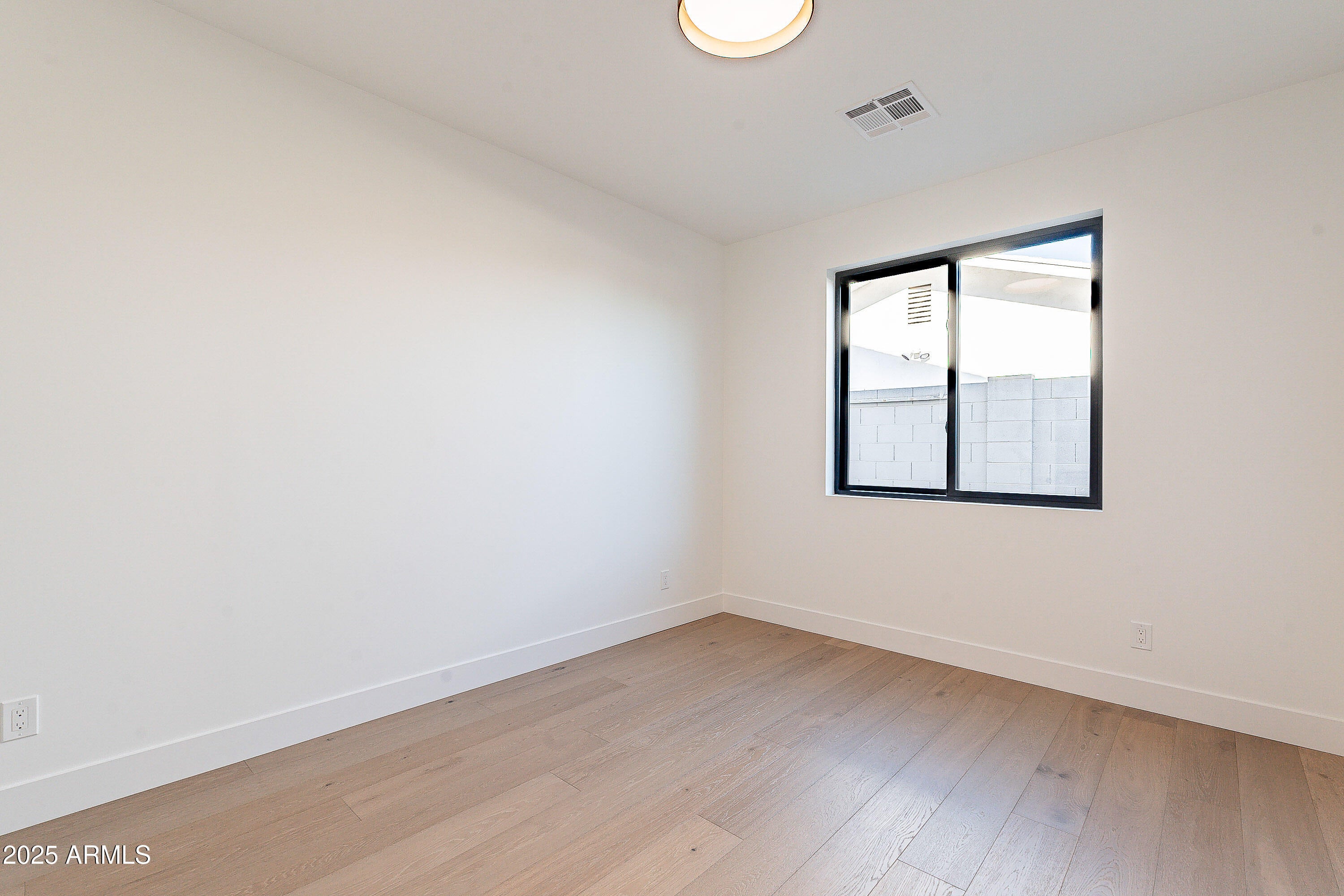 PALMAIRE ESTATES - Residential