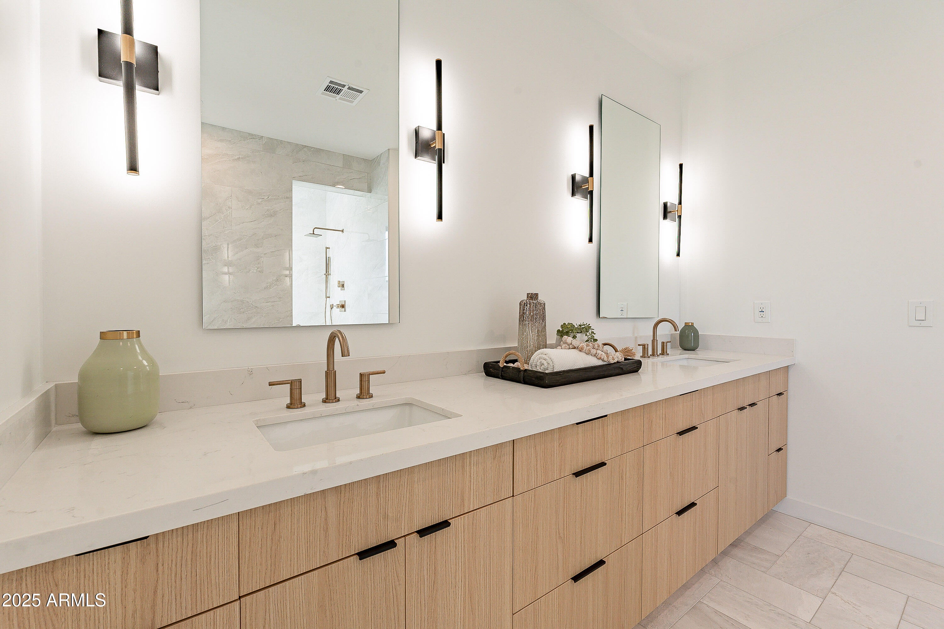 PALMAIRE ESTATES - Residential