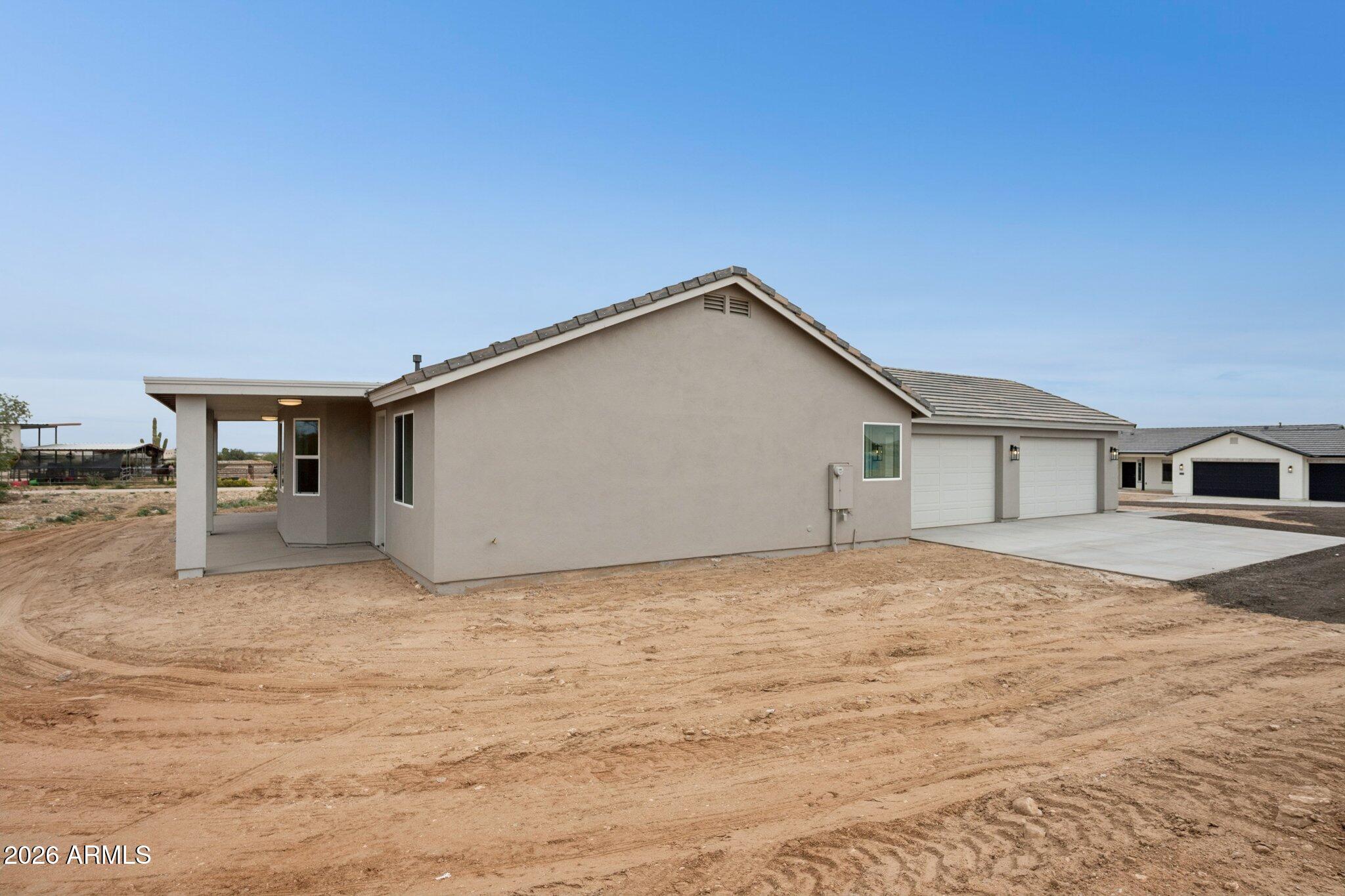 2.5 ACRE LOT - NO HOA - Residential