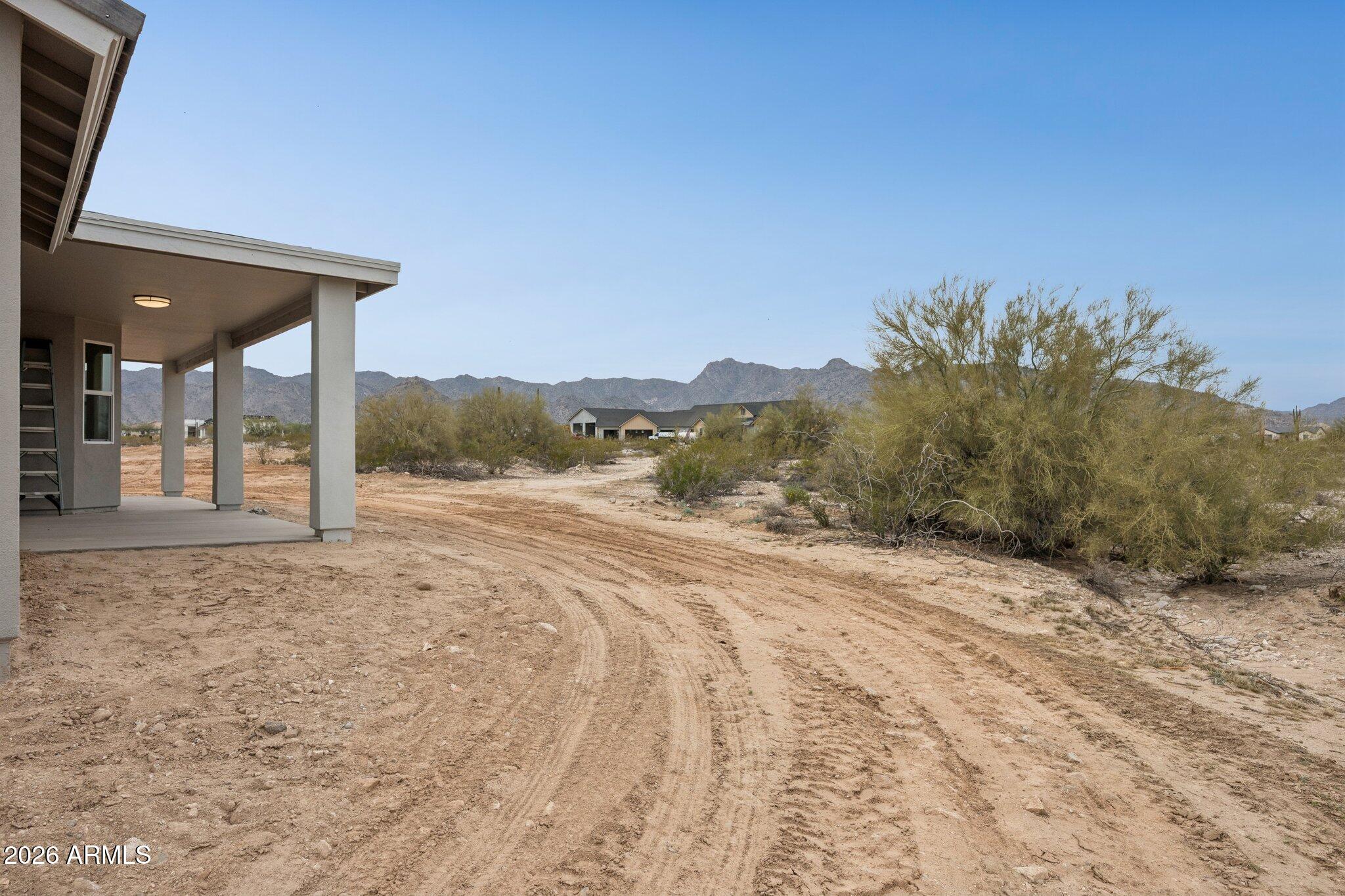 2.5 ACRE LOT - NO HOA - Residential