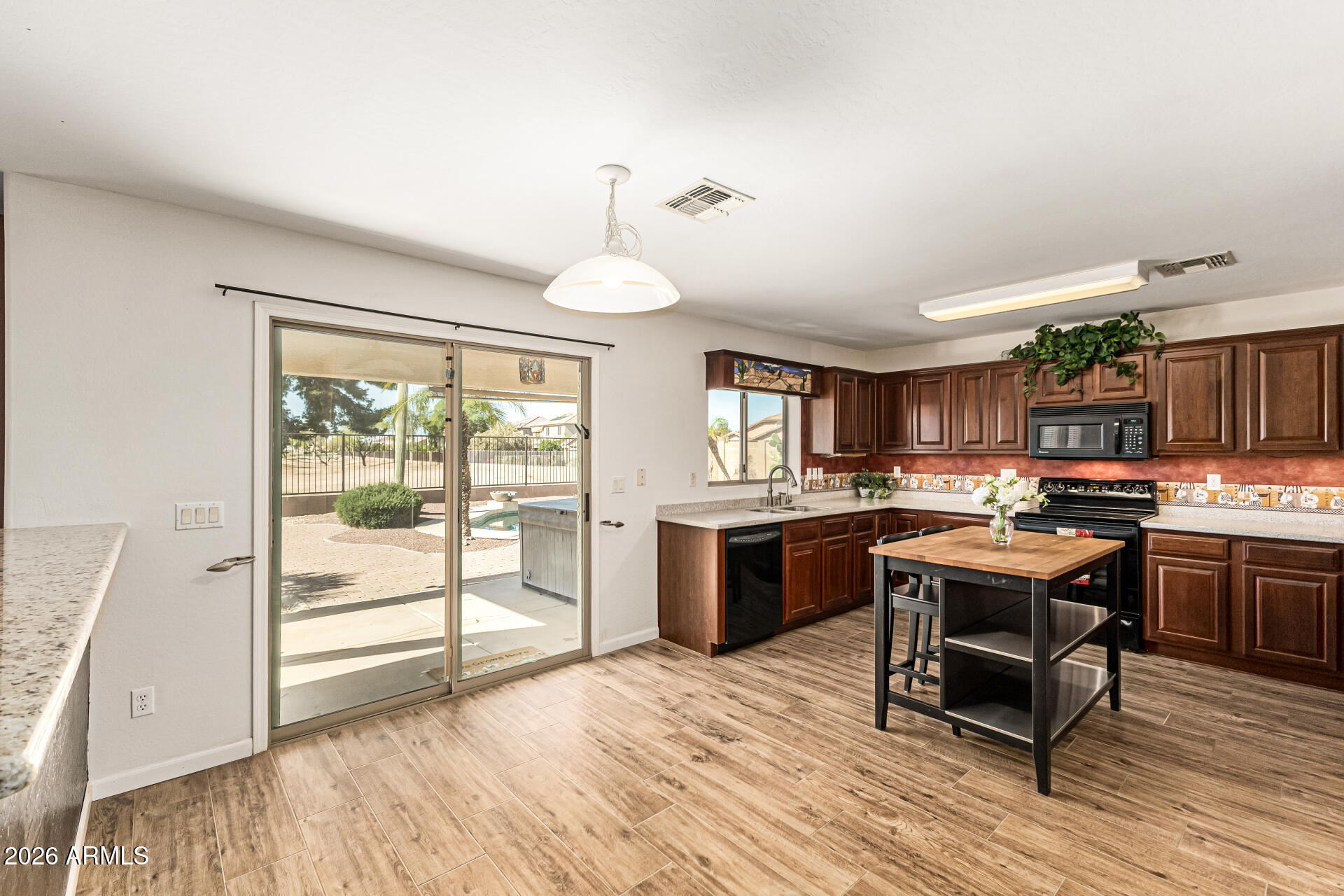 VILLAGES AT QUEEN CREEK - Residential