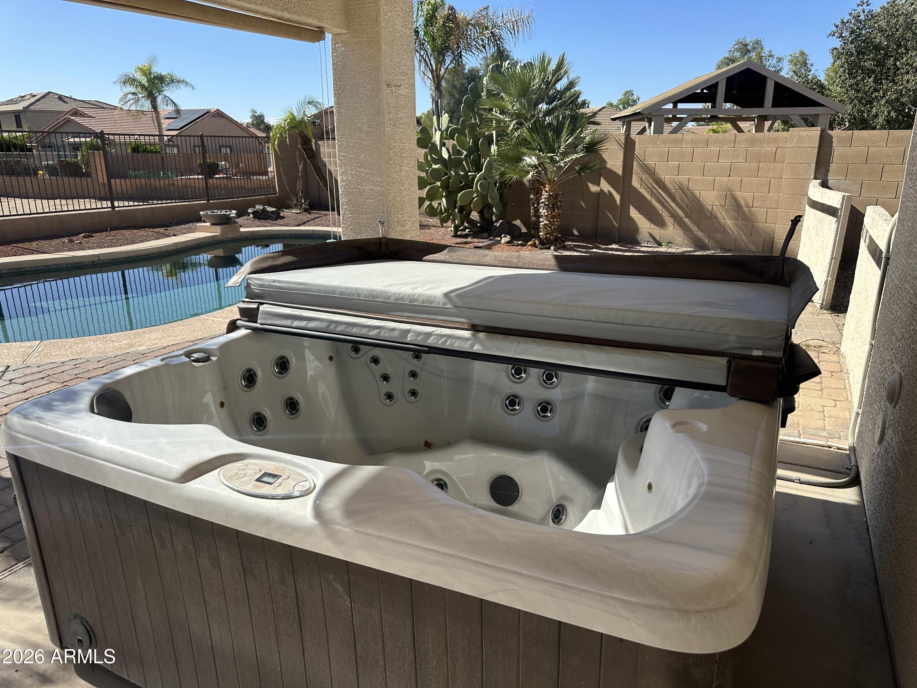 VILLAGES AT QUEEN CREEK - Residential