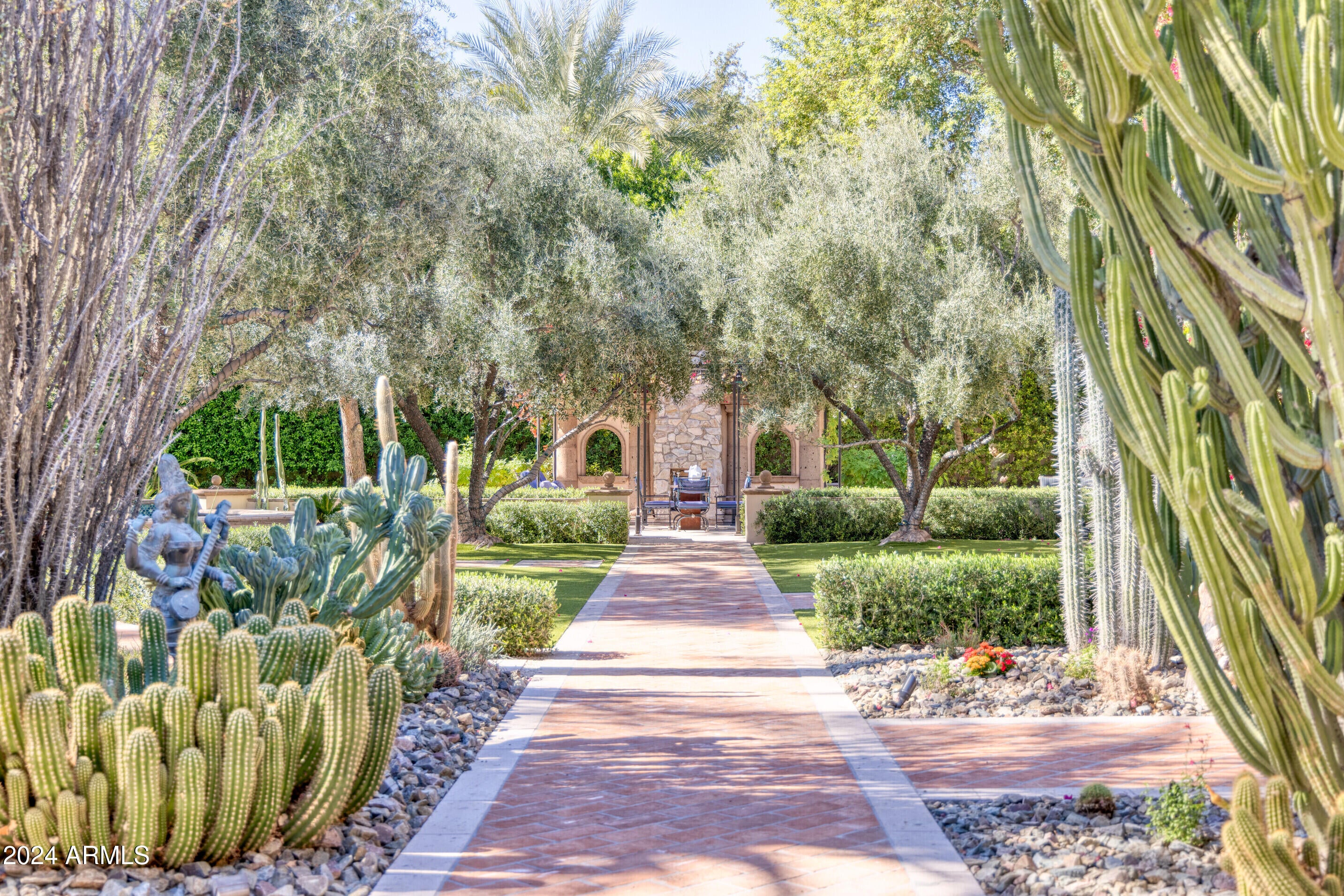 TILYOU RANCHITO LOT 7-14 - Residential
