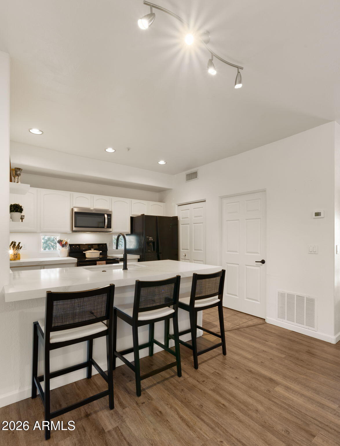 WILSHIRE PLACE CONDOMINIUMS - Residential