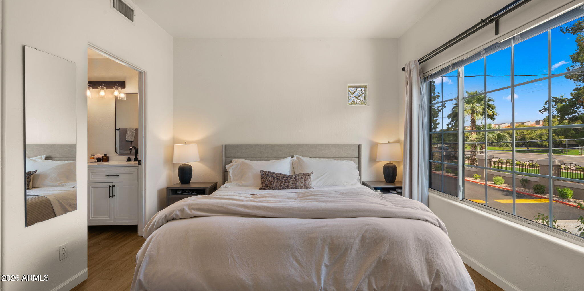 WILSHIRE PLACE CONDOMINIUMS - Residential