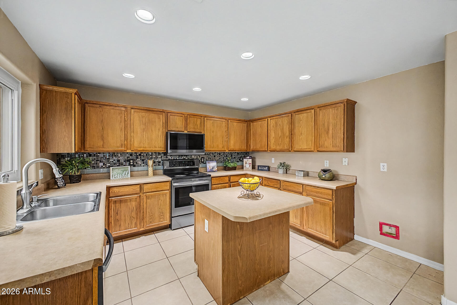 SKYLINE RANCH - Residential