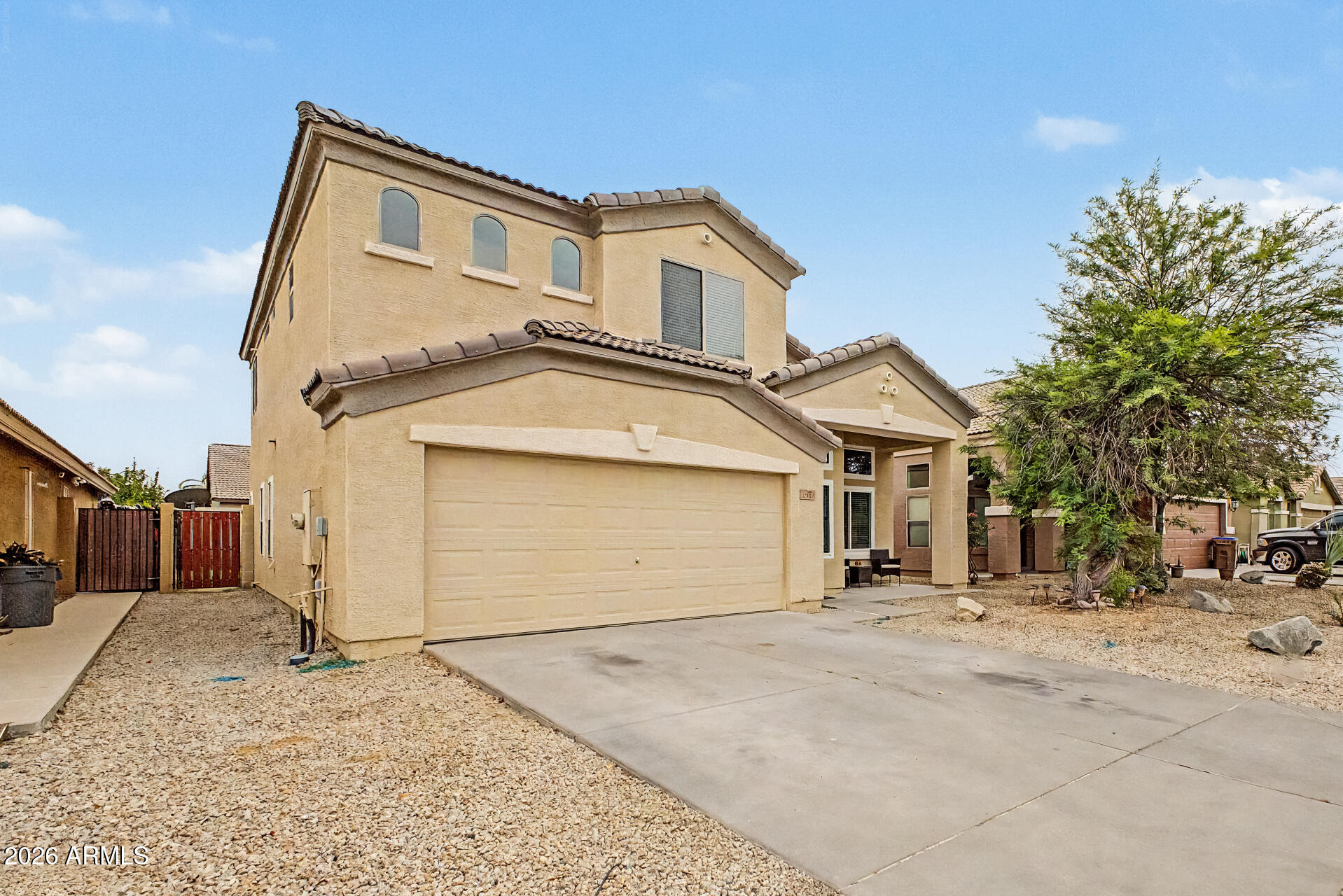 SKYLINE RANCH - Residential