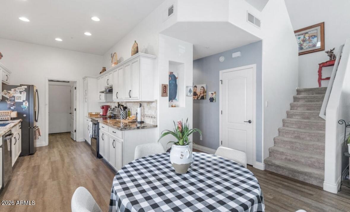 PEORIA ESTATES CONDOMINIUM - Residential