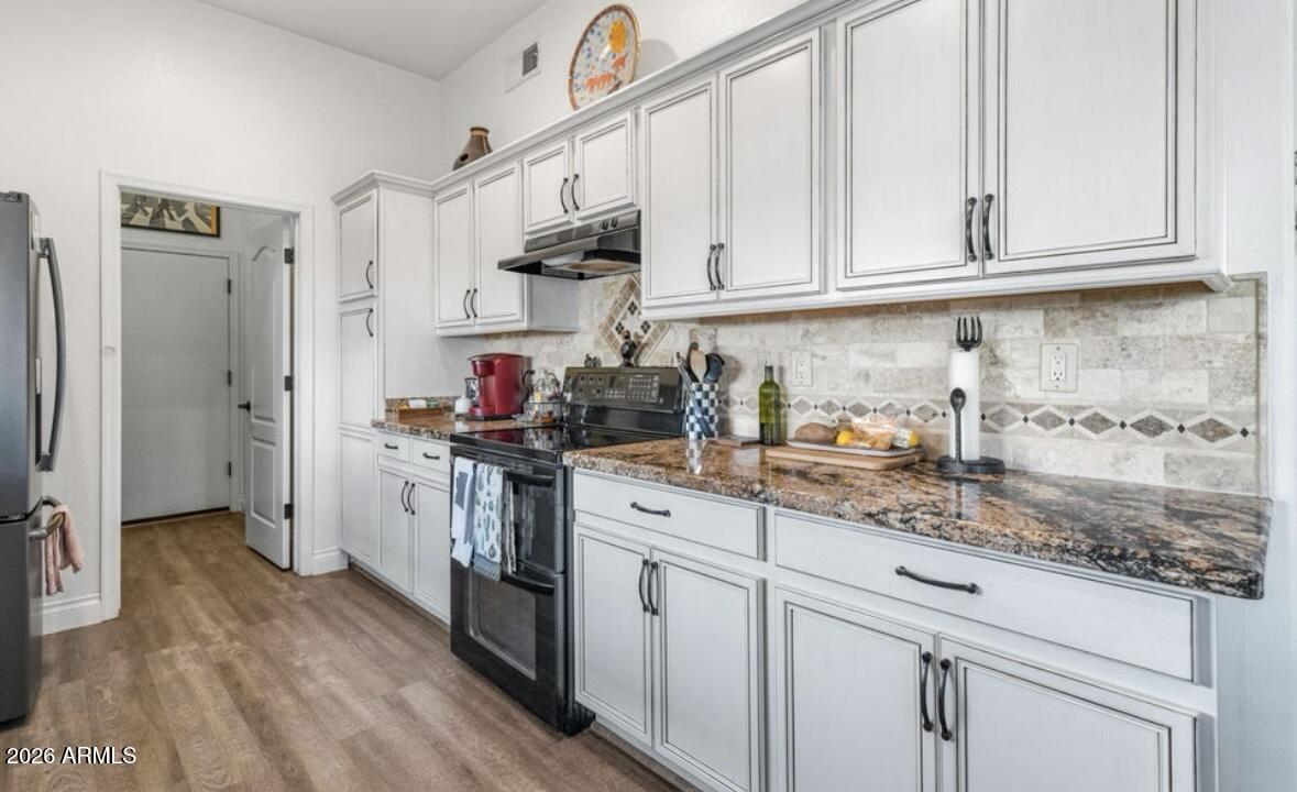 PEORIA ESTATES CONDOMINIUM - Residential