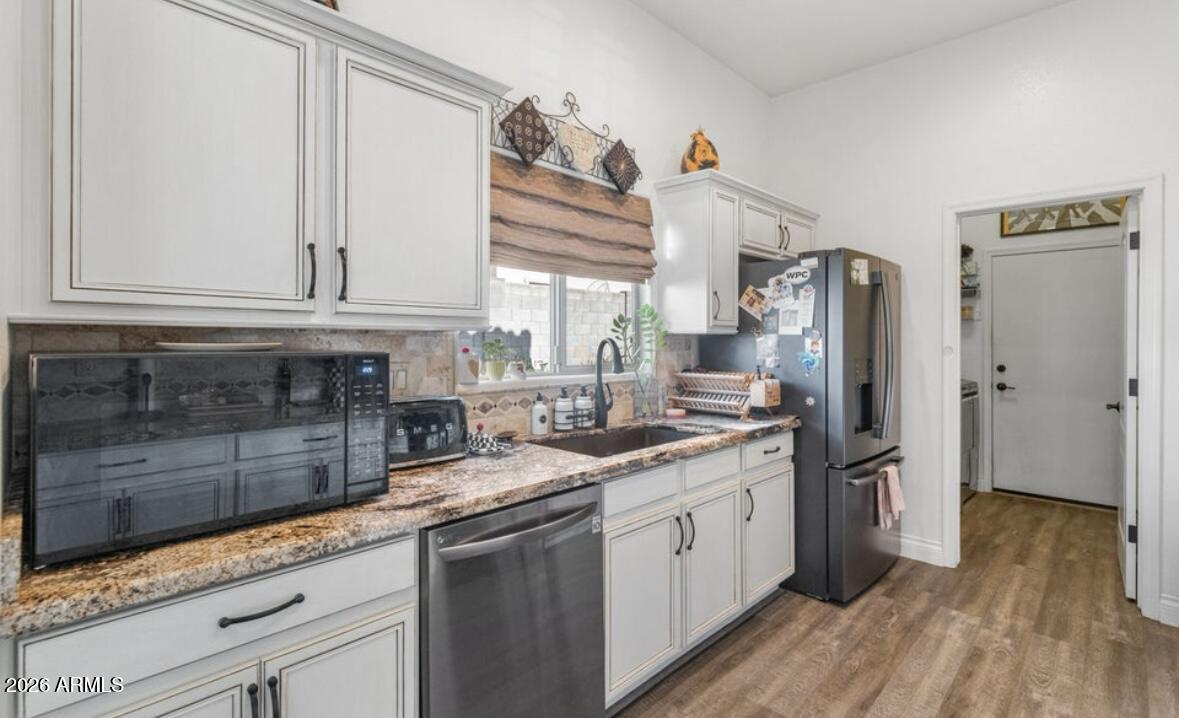 PEORIA ESTATES CONDOMINIUM - Residential