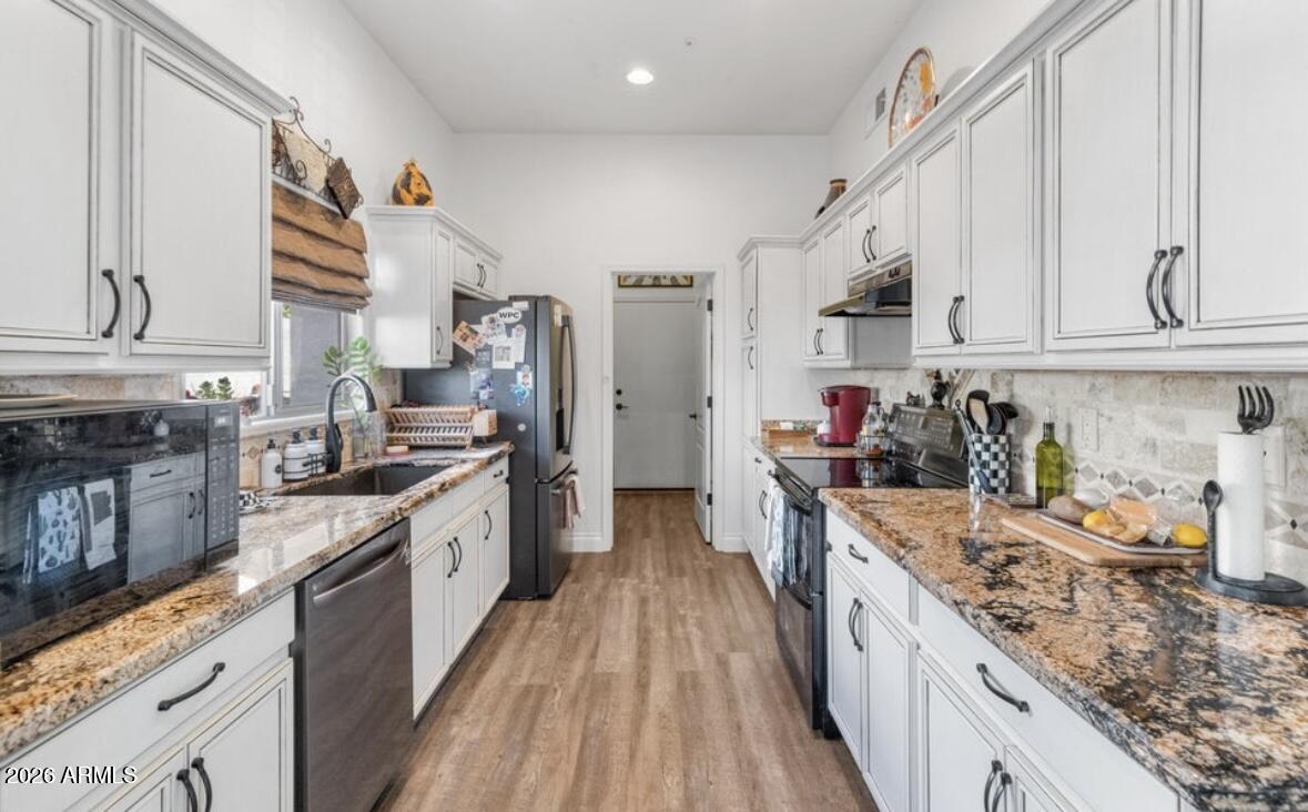 PEORIA ESTATES CONDOMINIUM - Residential