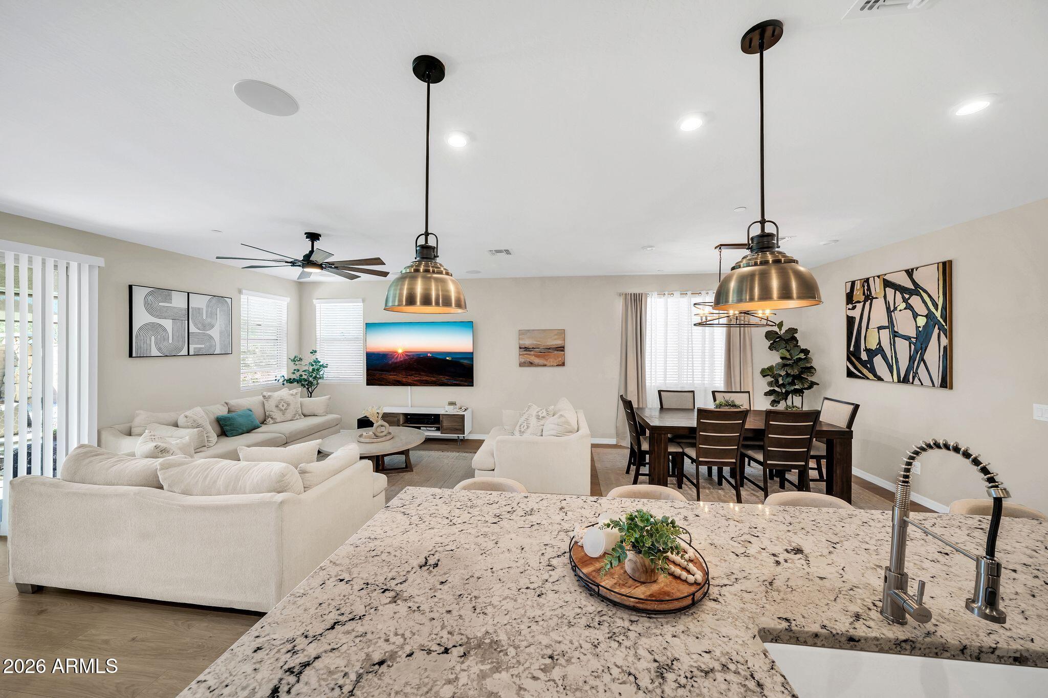 VISTANCIA - Residential