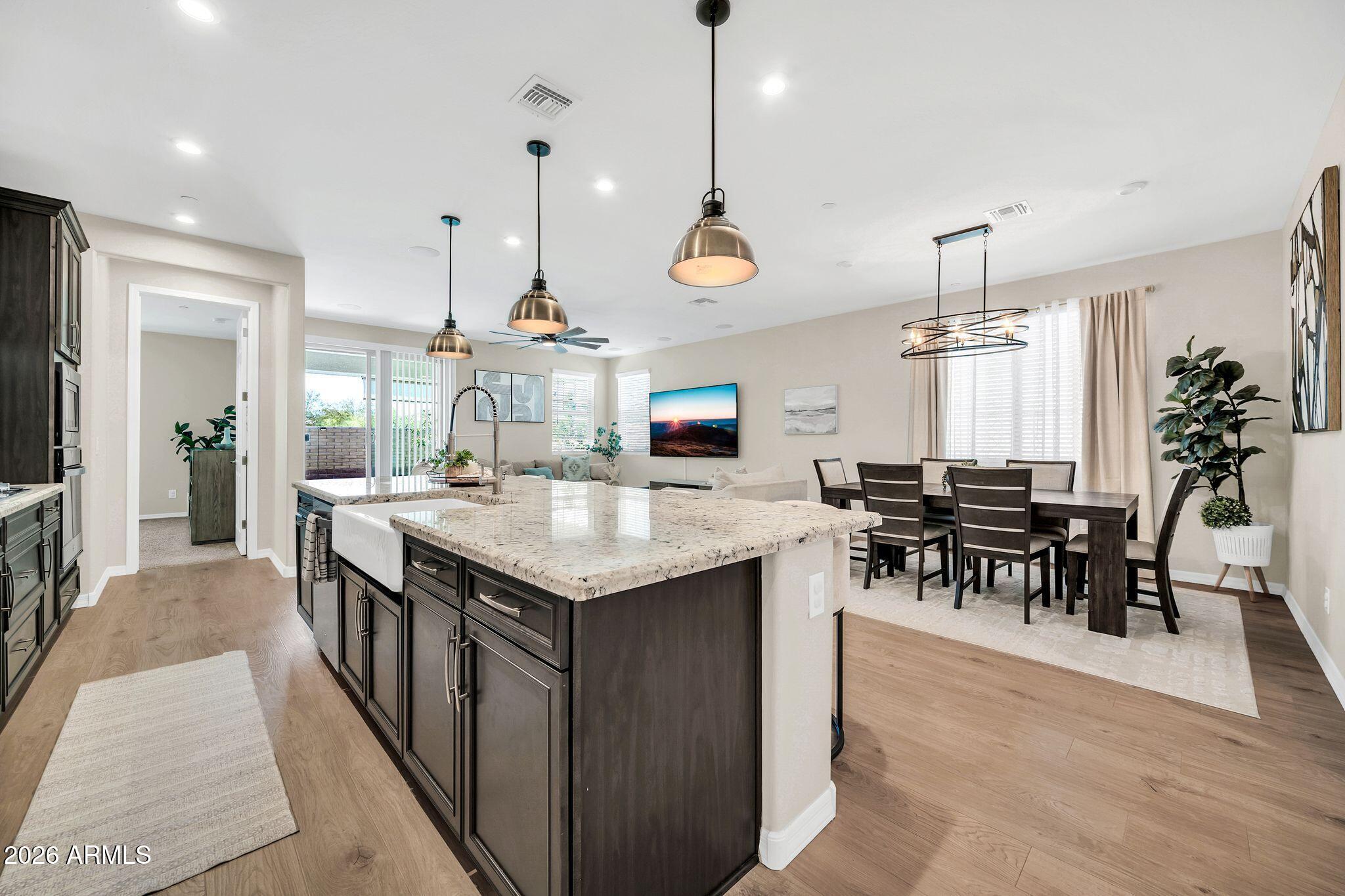 VISTANCIA - Residential
