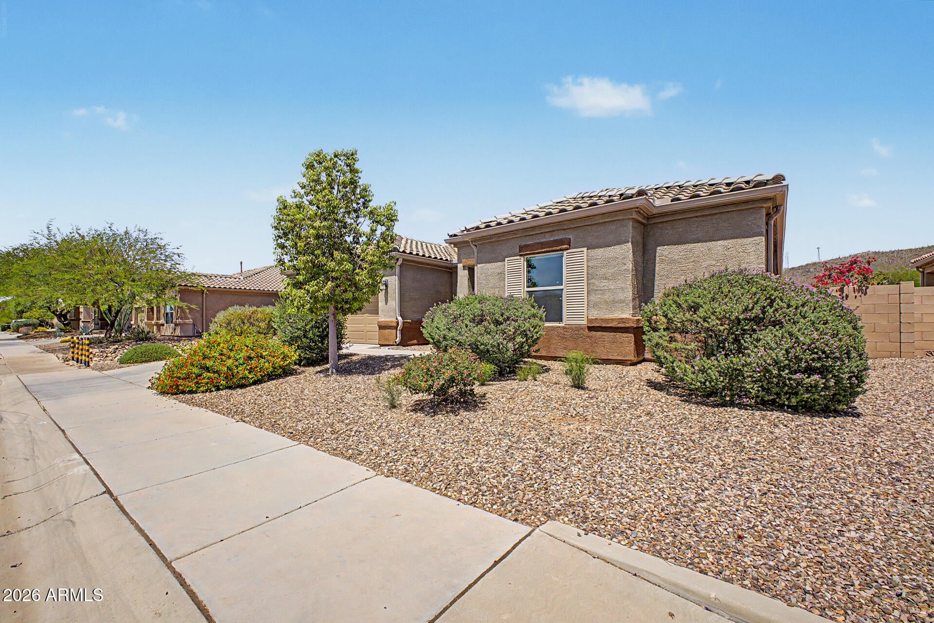 SAGUARO SPRINGS - Residential