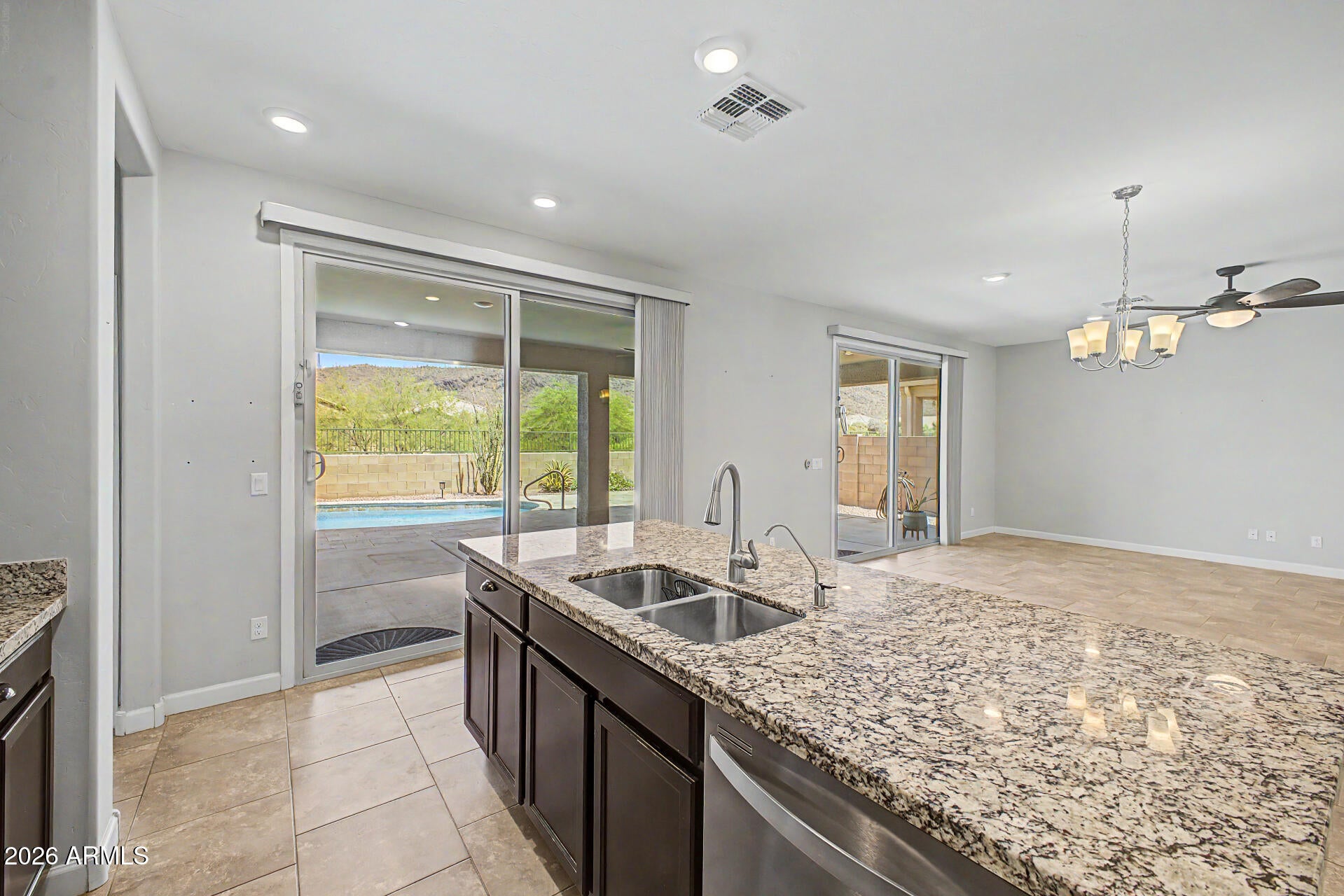 SAGUARO SPRINGS - Residential