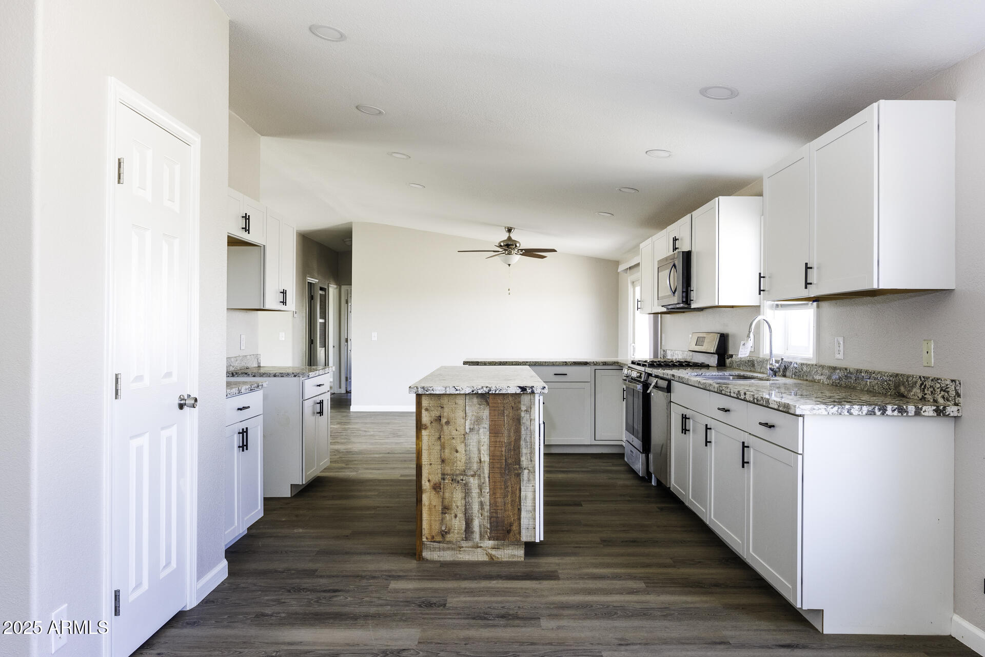 SUNLAND ESTATES UNIT I - Residential