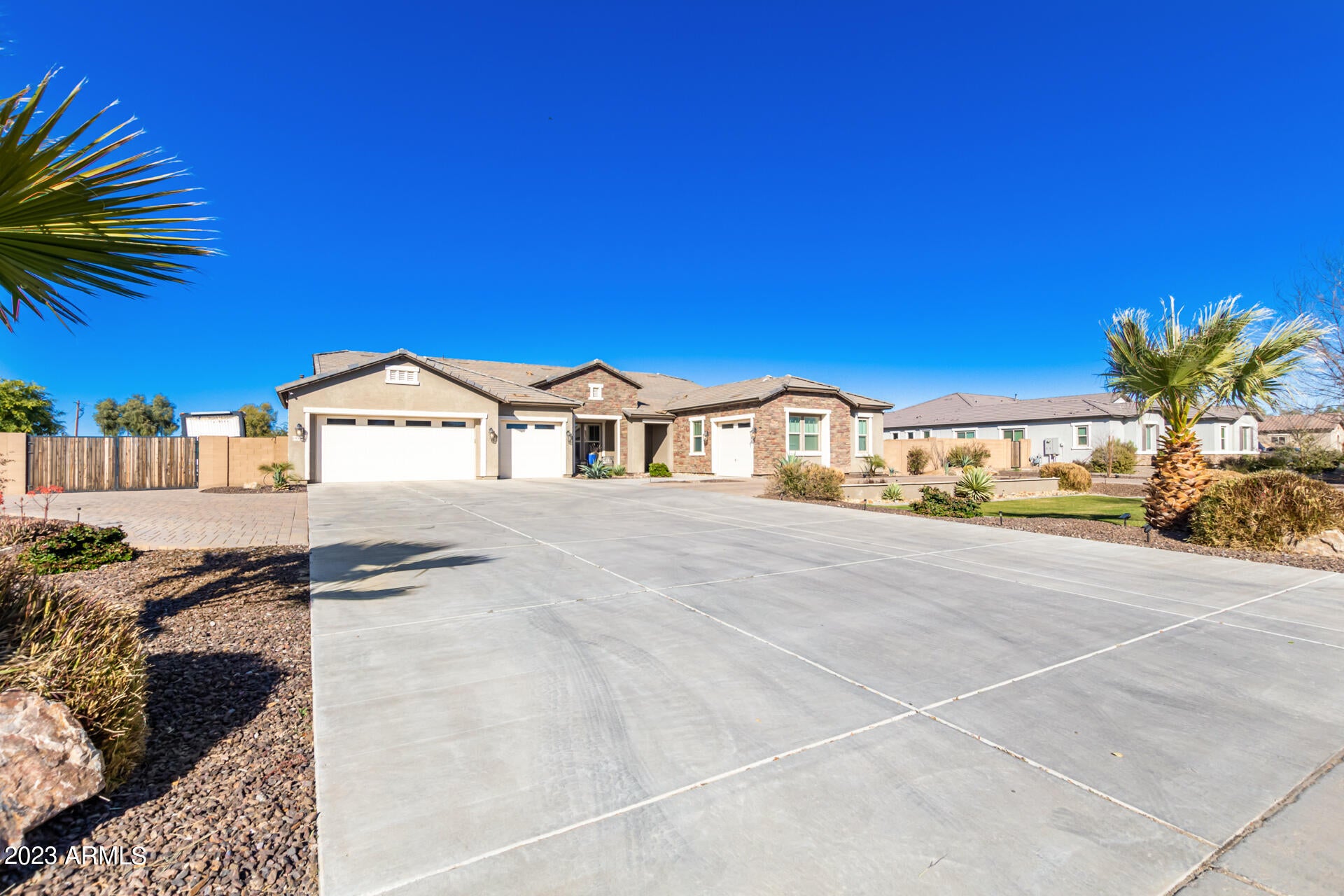 LA JARA FARMS - Residential