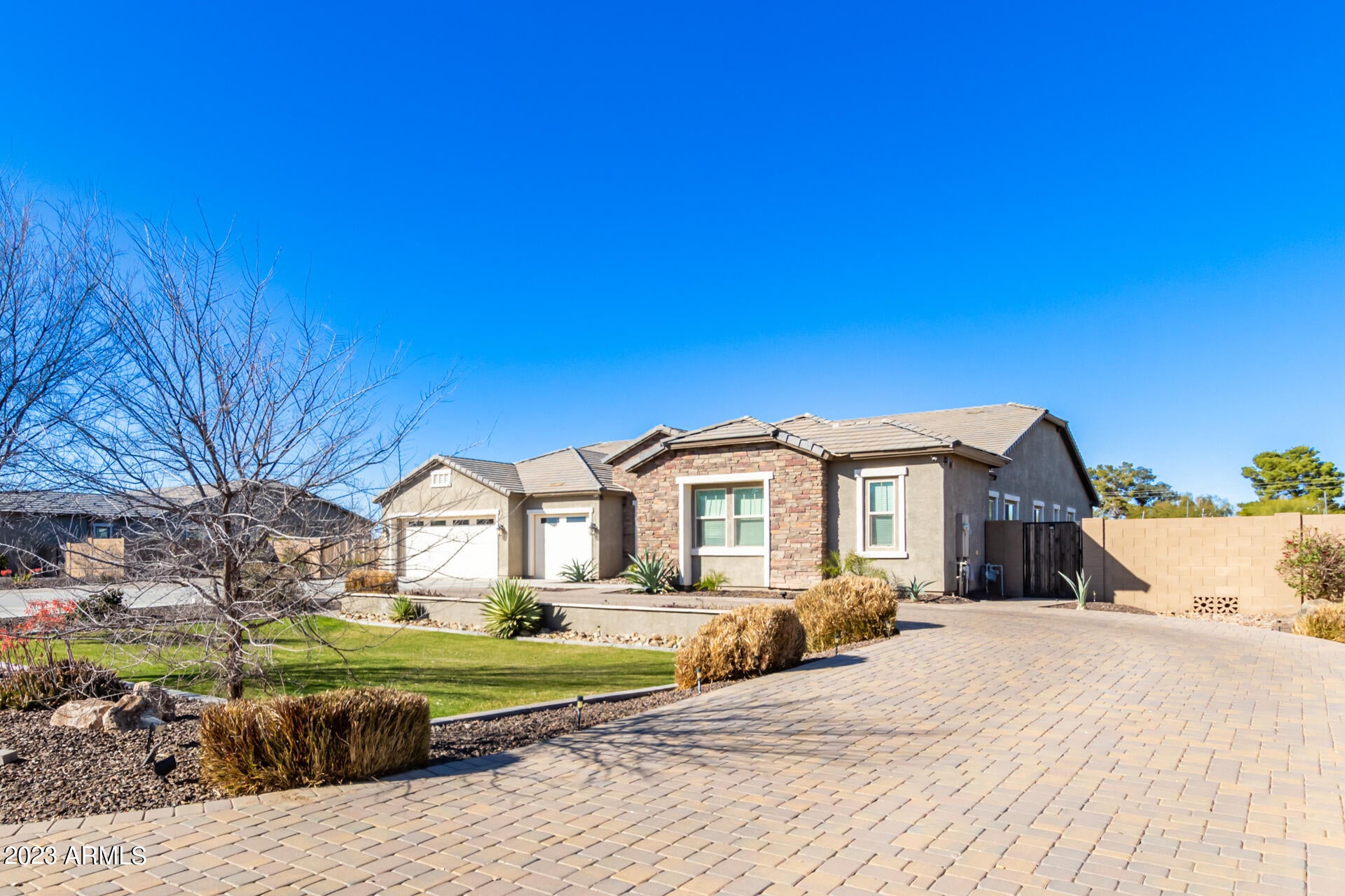 LA JARA FARMS - Residential