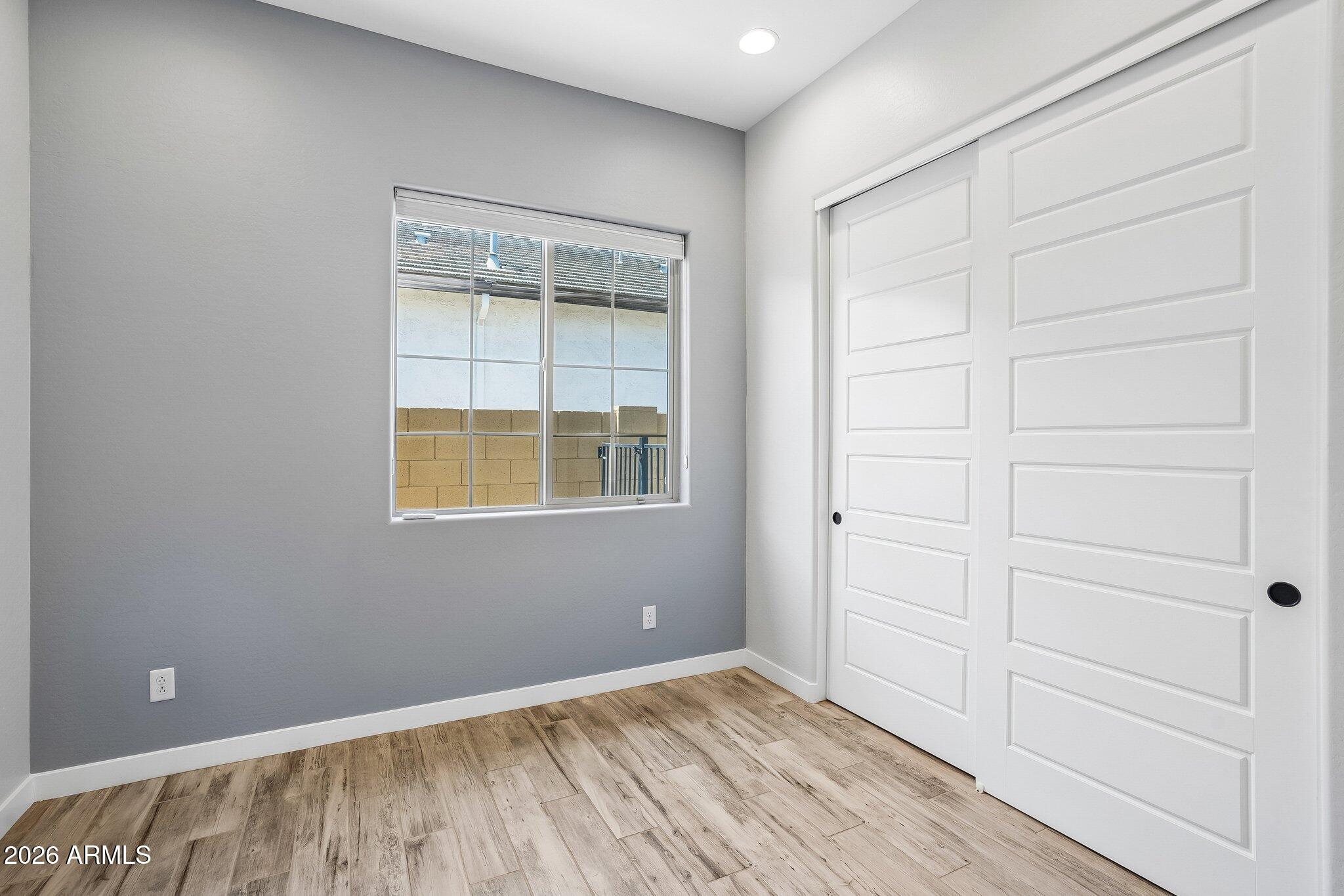 STRATFORD - Residential