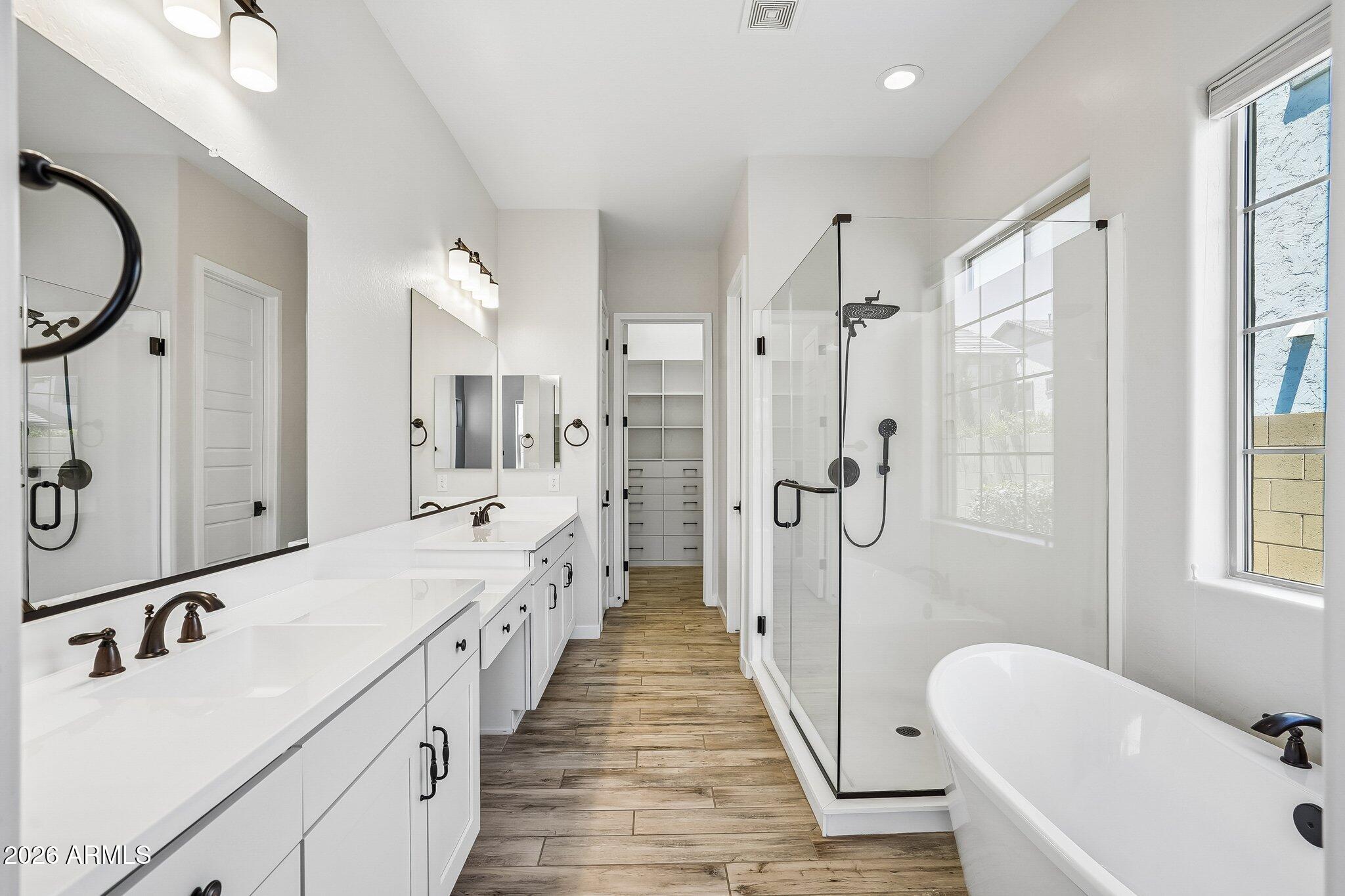 STRATFORD - Residential
