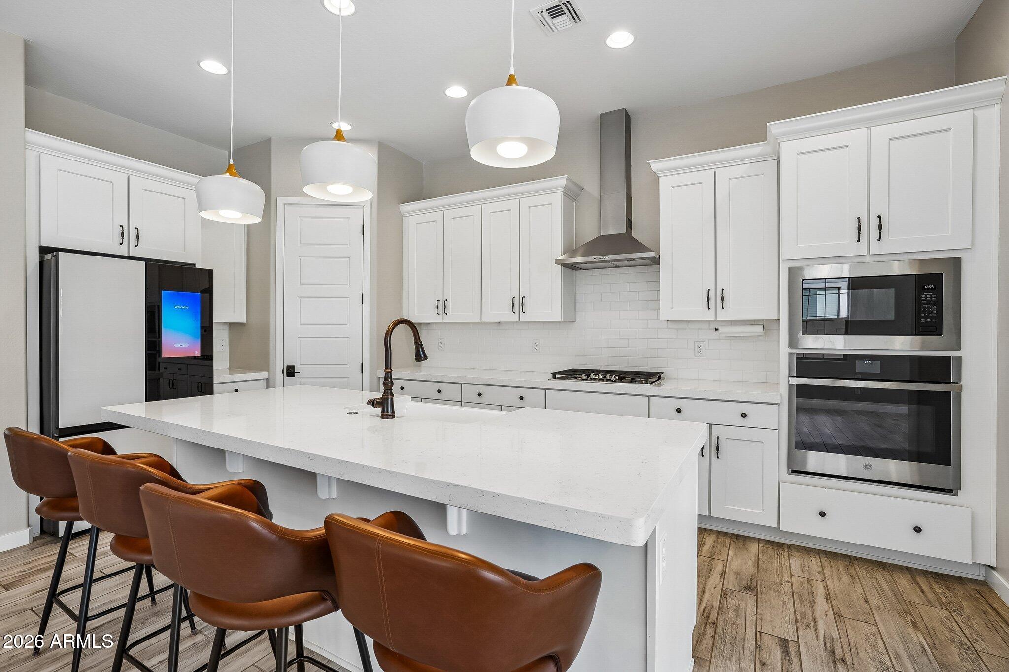 STRATFORD - Residential