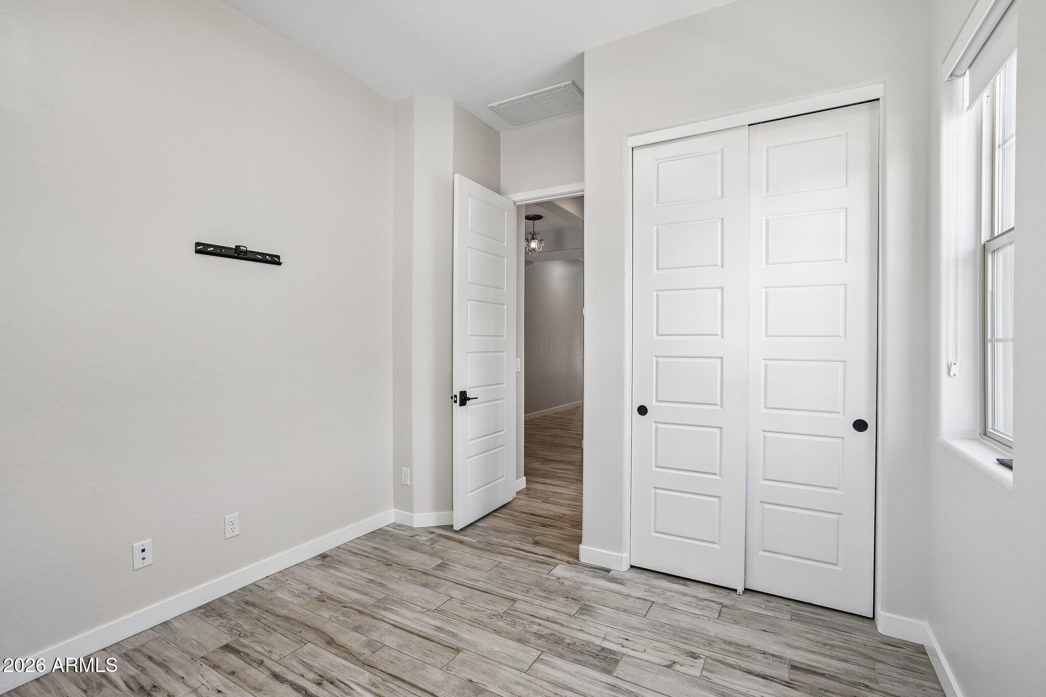 STRATFORD - Residential