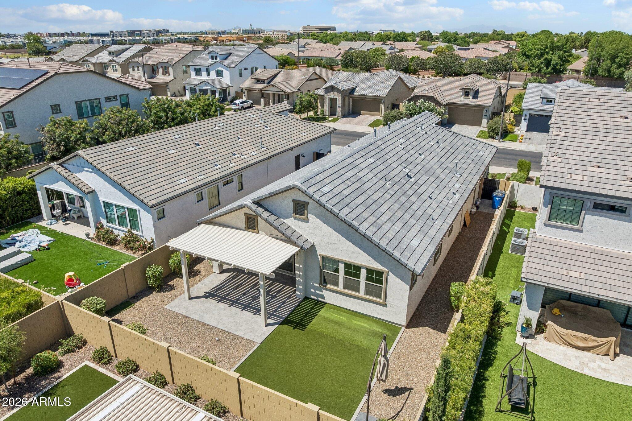 STRATFORD - Residential