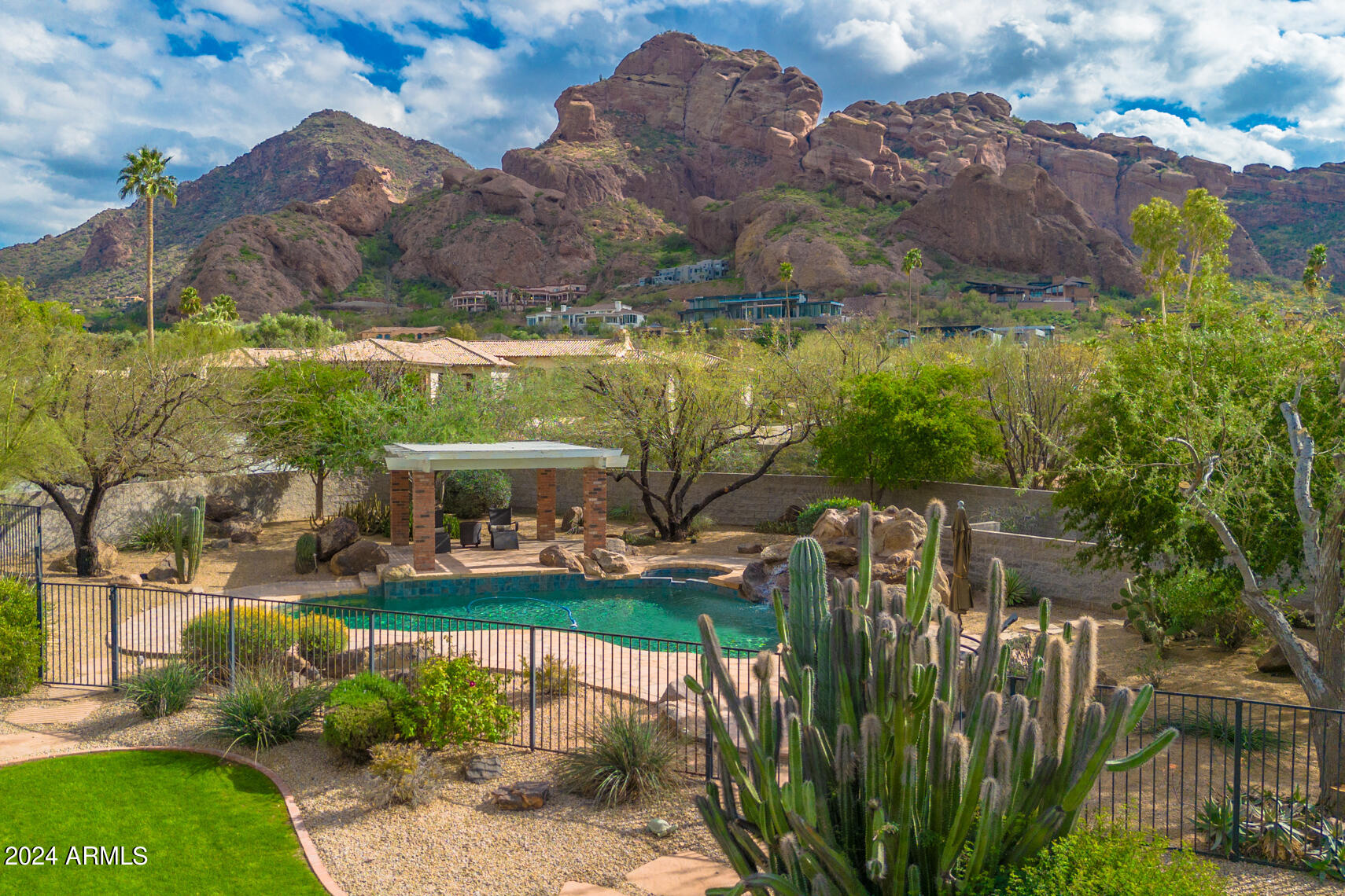 HACIENDA ESTATES - Residential