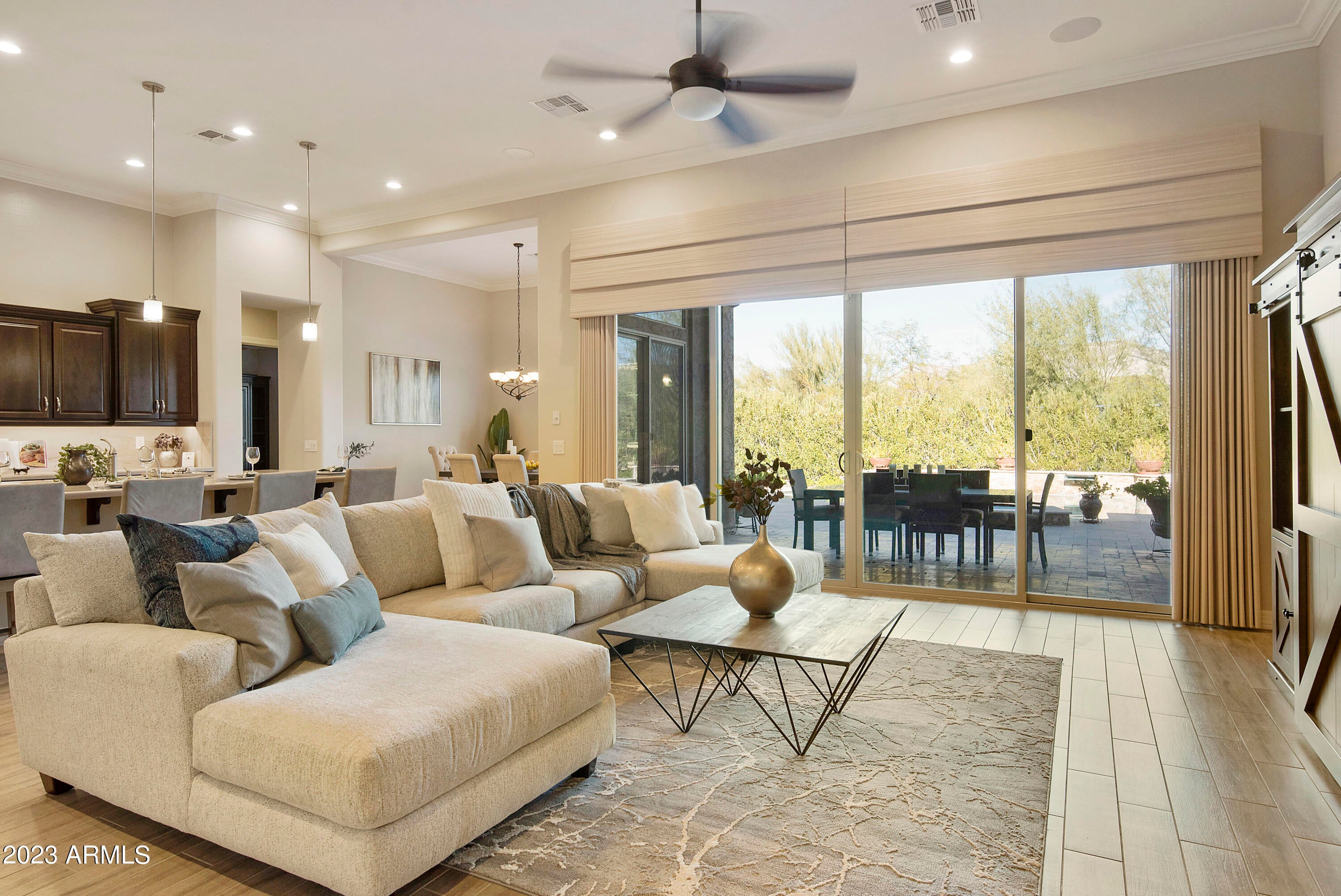 LONE MOUNTAIN - Residential