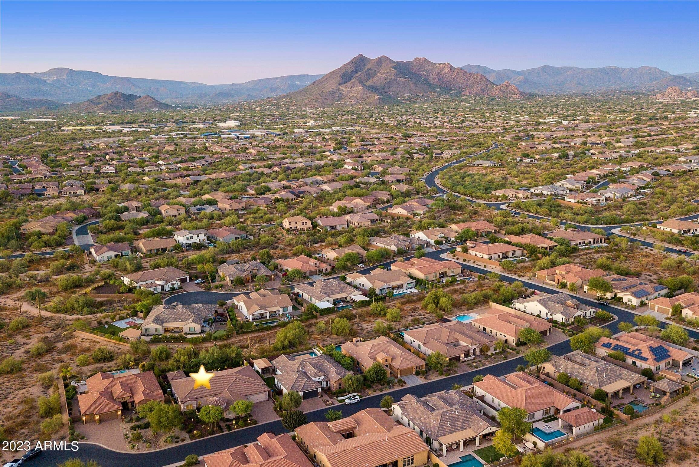 LONE MOUNTAIN - Residential