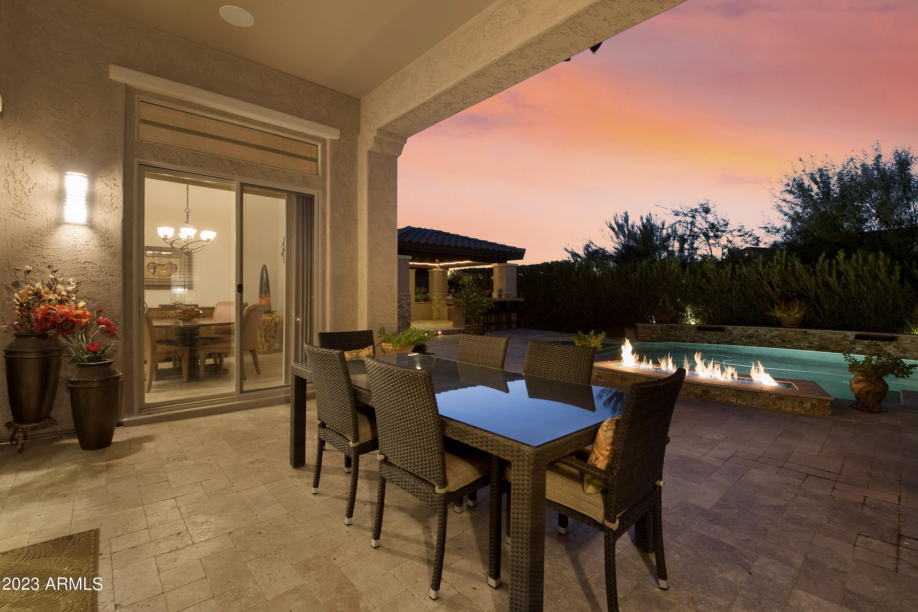 LONE MOUNTAIN - Residential