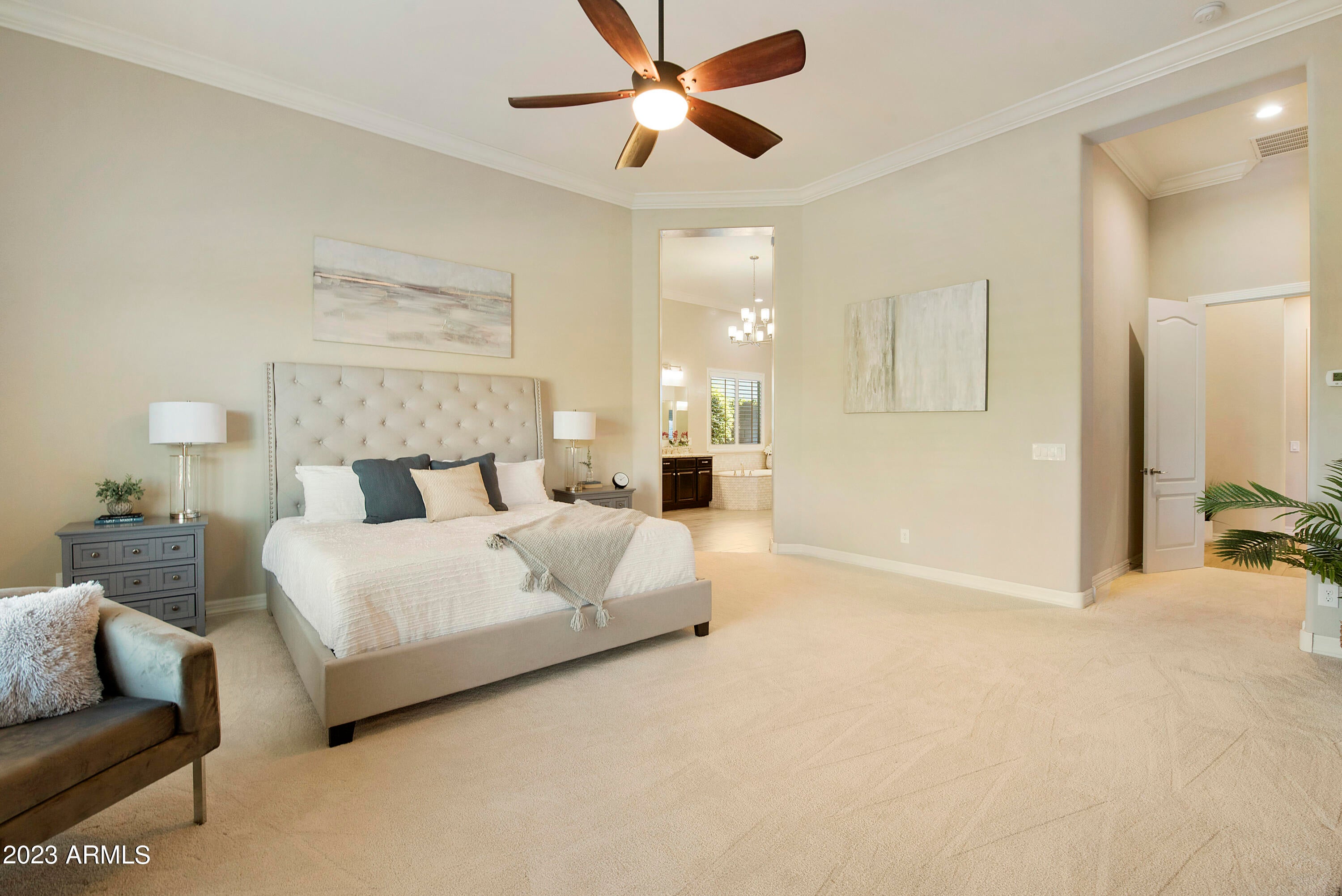 LONE MOUNTAIN - Residential