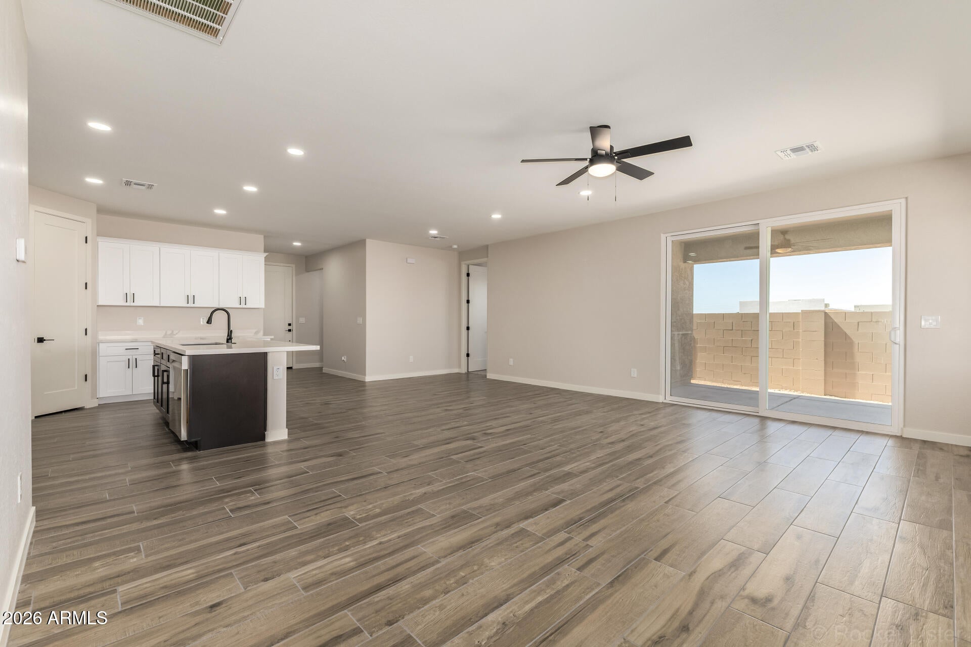 ARIZONA CITY UNIT SEVEN - Residential